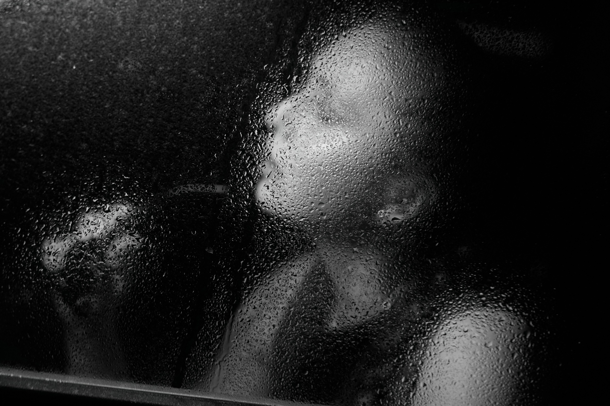 Ночной побег: концептуальная фотосессия в машине с цветным светом | Екатерина Максимова