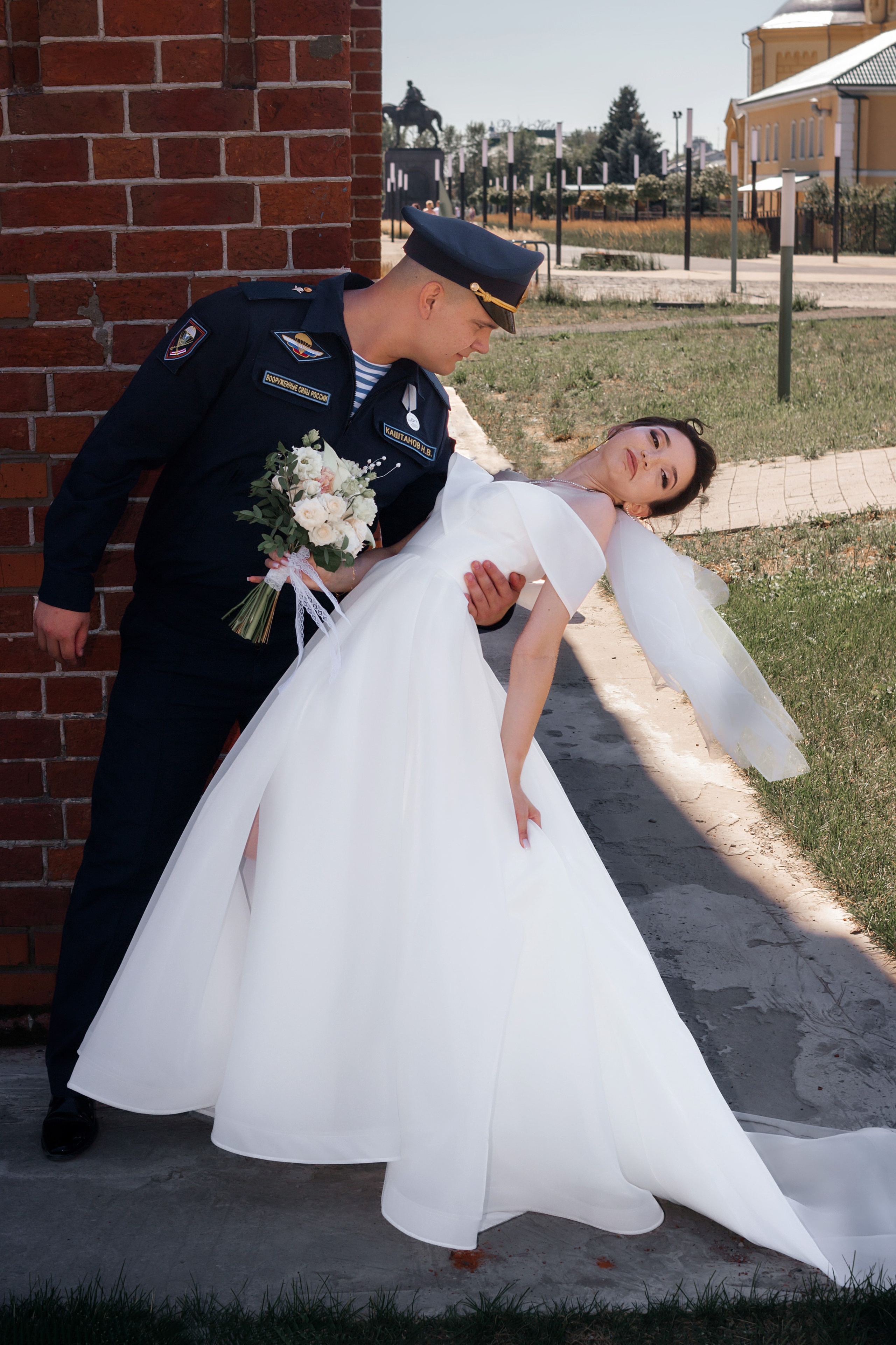 Свадебная съемка Лены и Никиты на Стрелке и в Ресторане Парус на Гребном канале. Свадебный фотограф и фотограф Love-Store в Нижнем Новгороде Анастасия