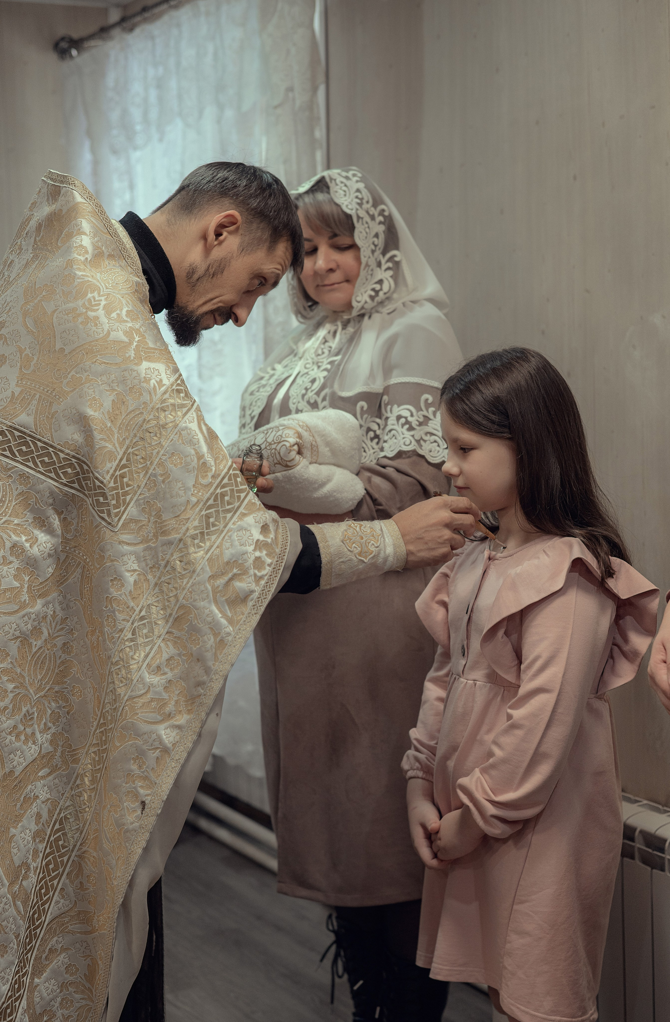 Крещение Розы в Покровском кафедральном соборе. Фотографы крещения/венчания  Красноярск Татьяна и Вячеслав Переваловы