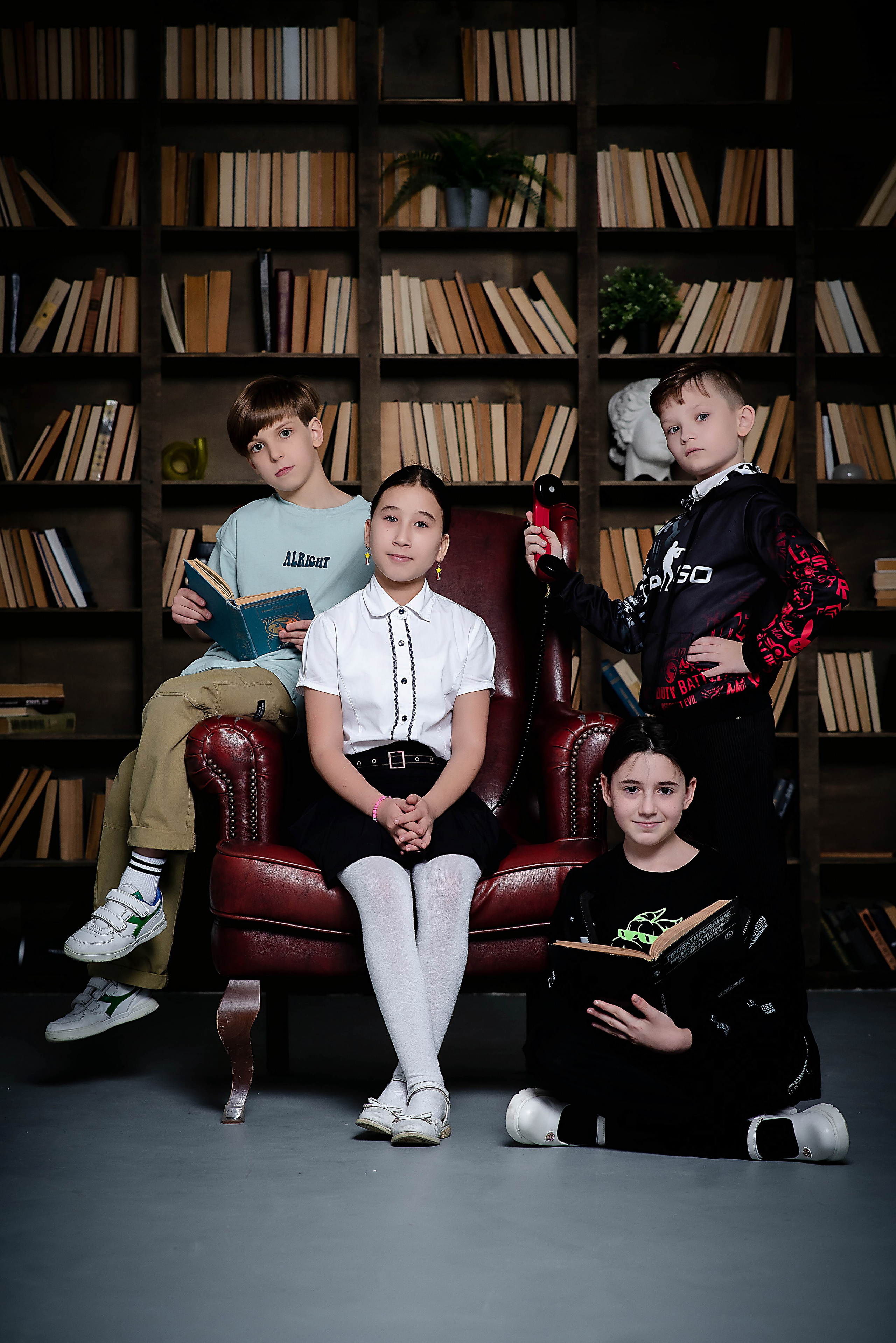 Выпускные (школьные) альбомы (книги) в Ростове-на-Дону. Современные Выпускные Альбомы в Ростове-на-Дону