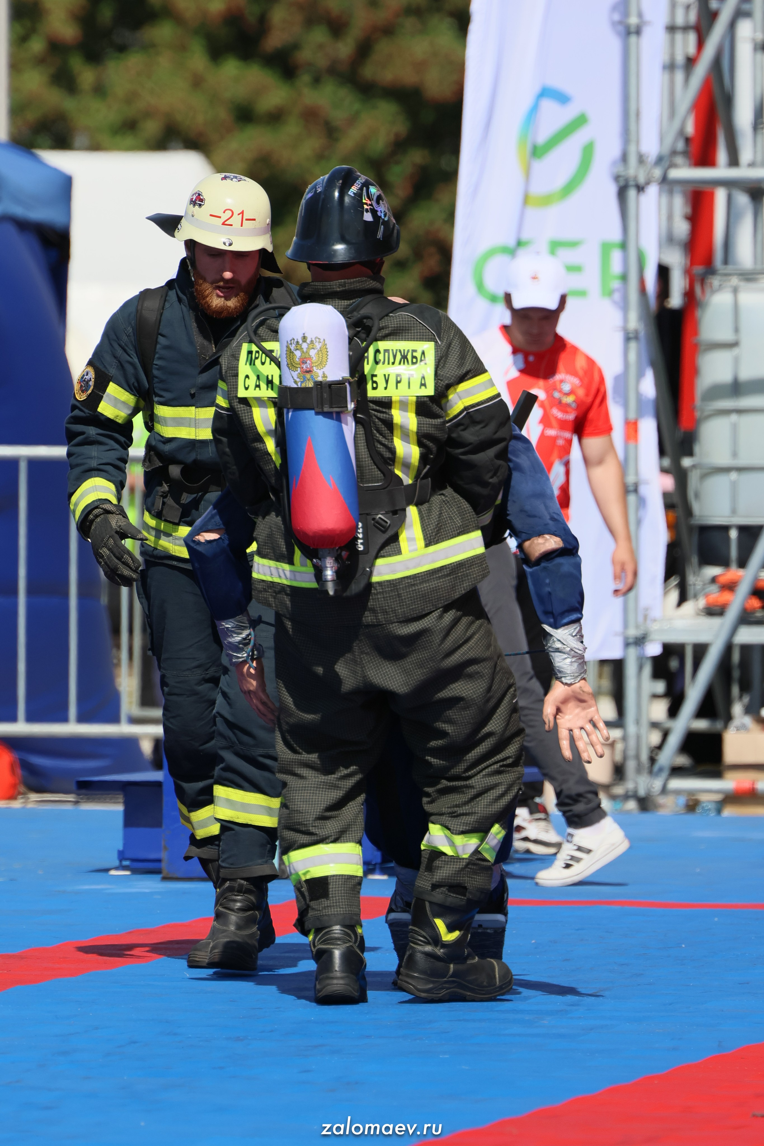 Сильнейший пожарный. Фотограф Александр Заломаев