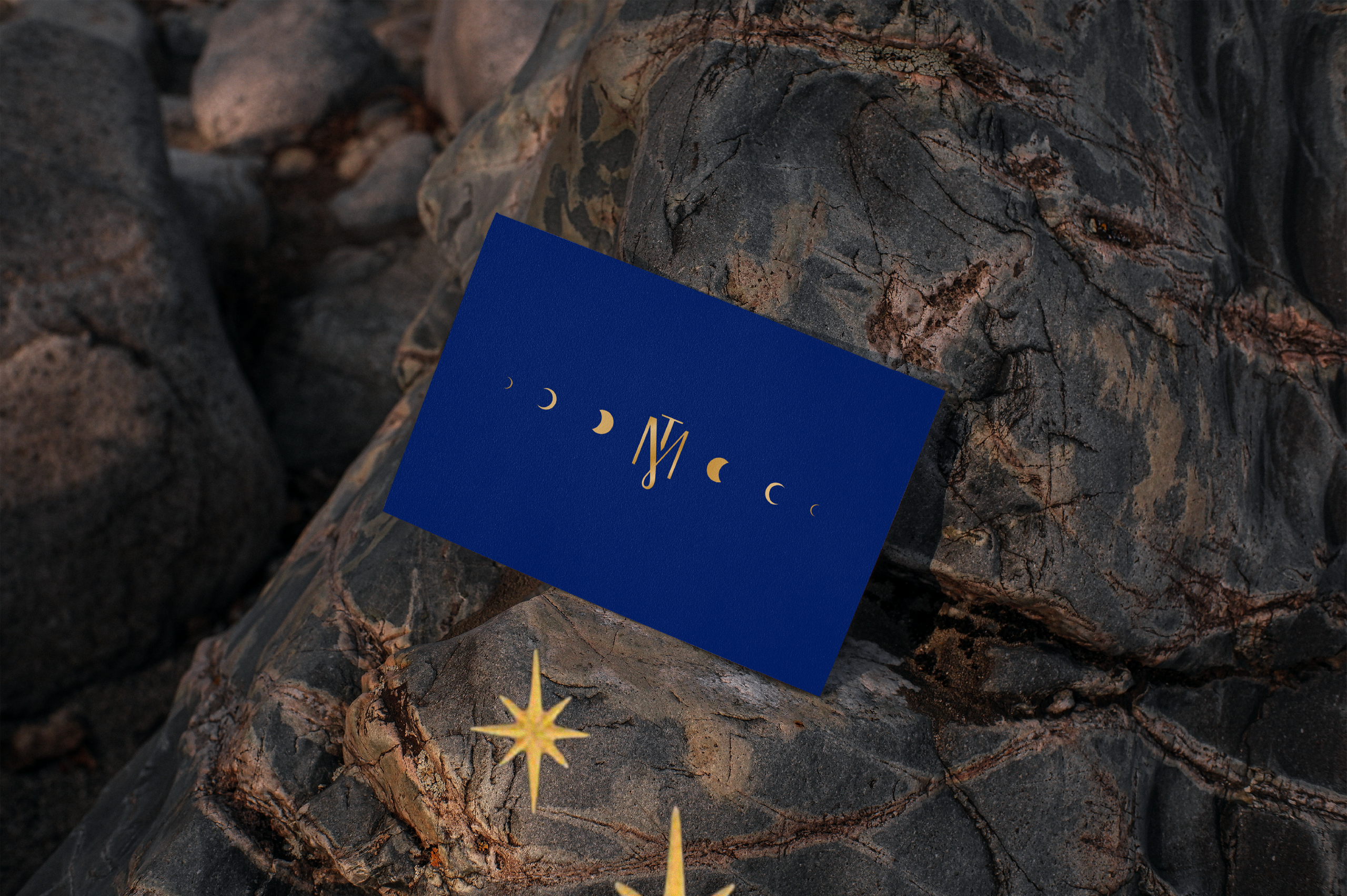 Упаковка и брендированные материалы