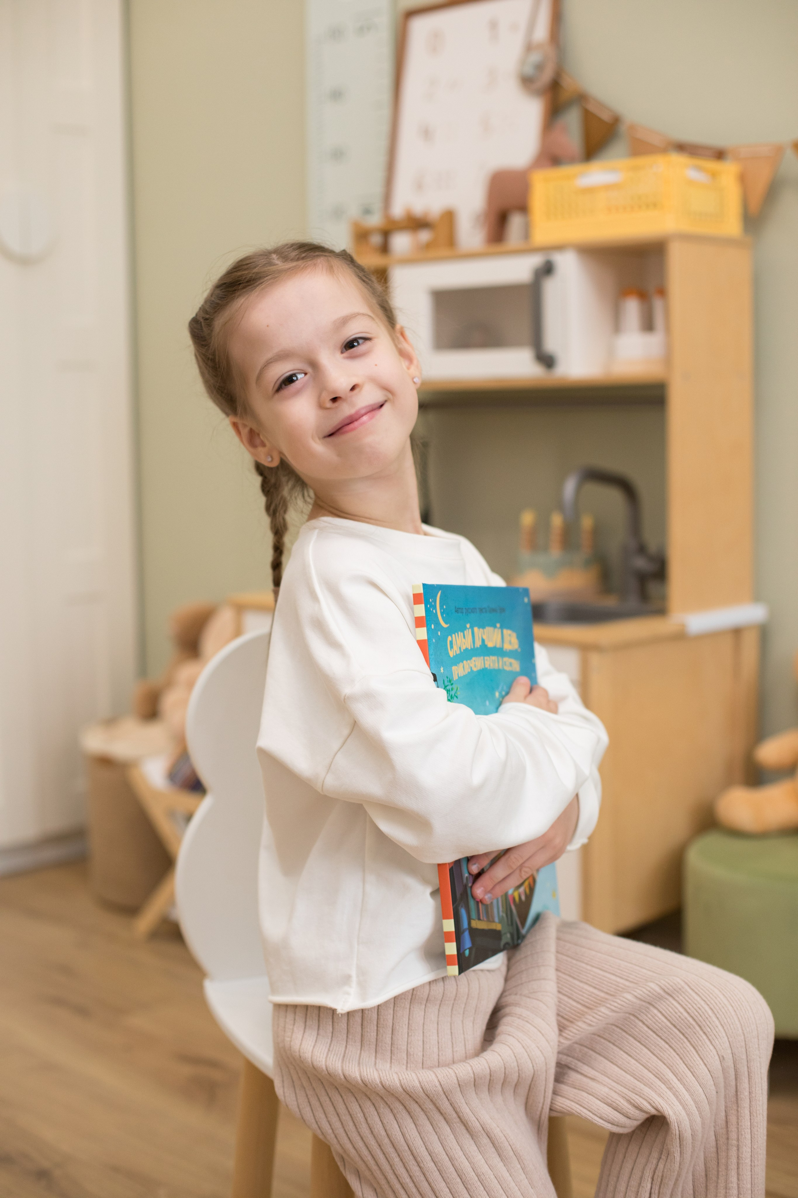 Контент с домашним интерьером для издательства «Счастье внутри». Детский и контент фотограф Надя Волкова Санкт-Петербург