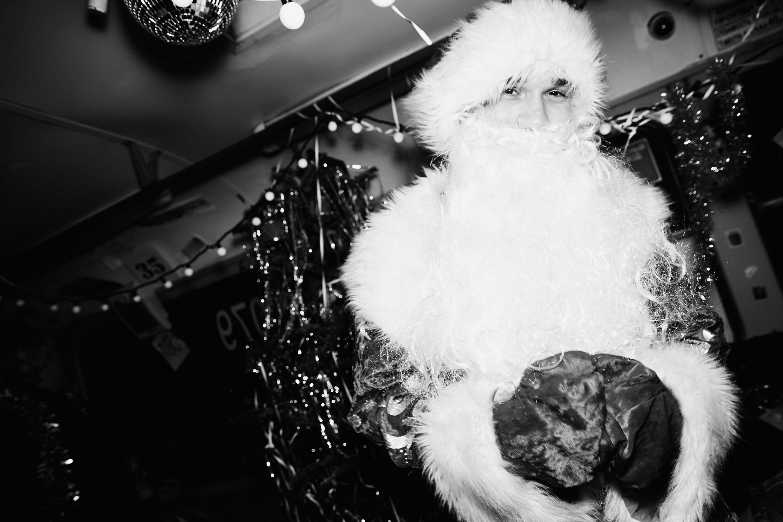 Новогодний трамвай 2026. Свадебный репортажный фотограф краснодар максим дремов дрёмов фотосессия студия цена