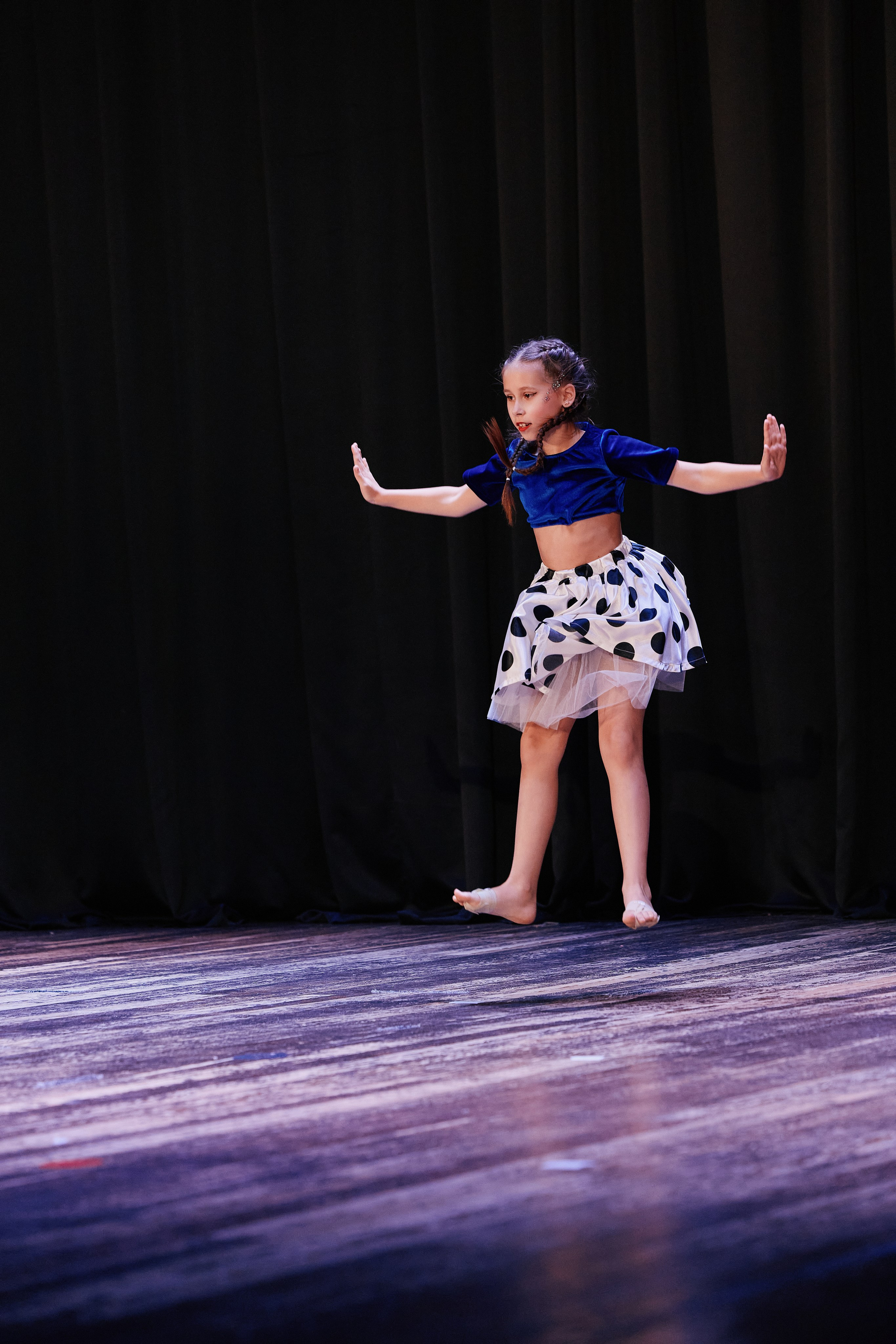 Концерт танцевальной студии Фиеста 08.06. Свадебный репортажный фотограф краснодар максим дремов дрёмов фотосессия студия цена