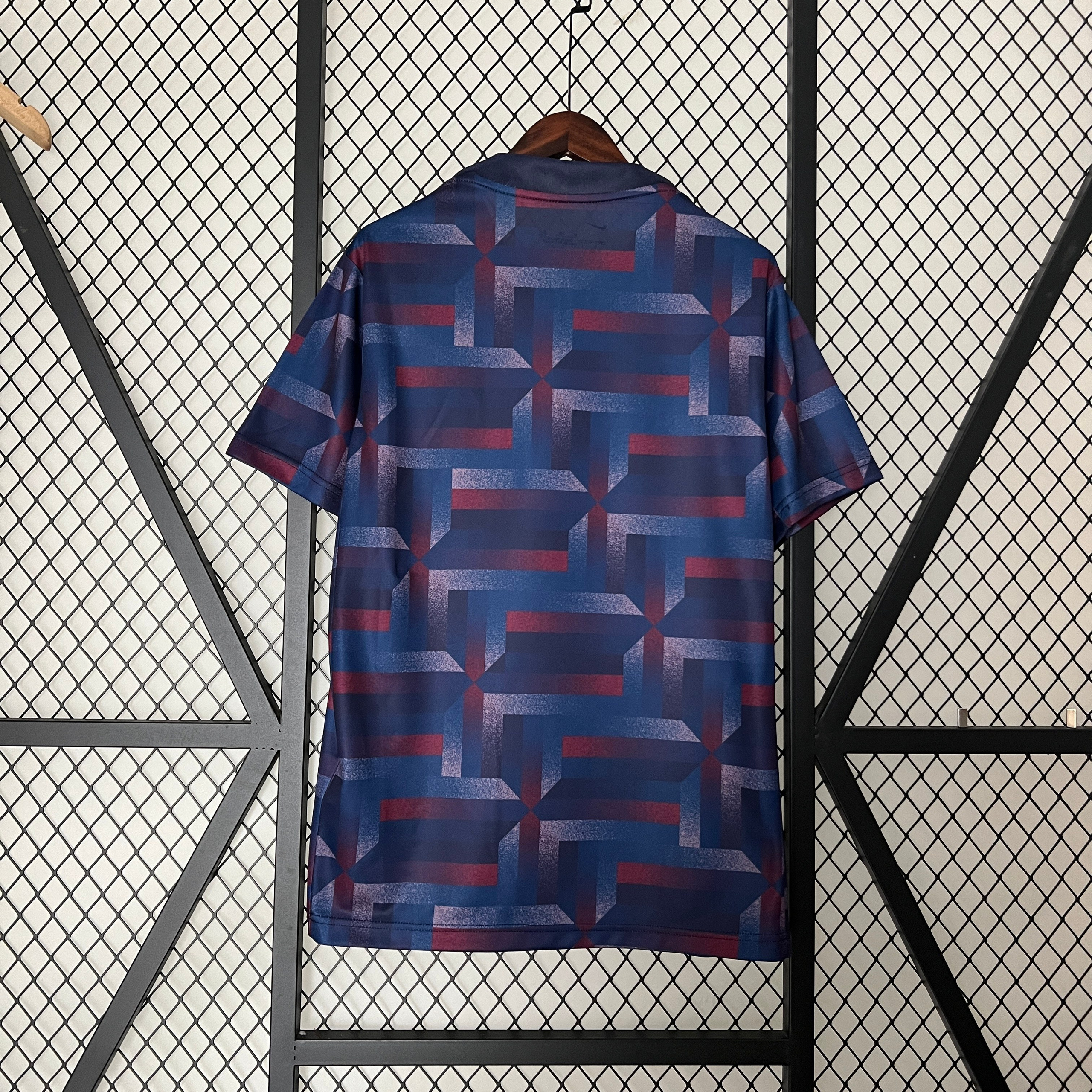 Купить тренировочную футболку сборной Англии Евро 2024. Футбольный магазин — ssw_magazin