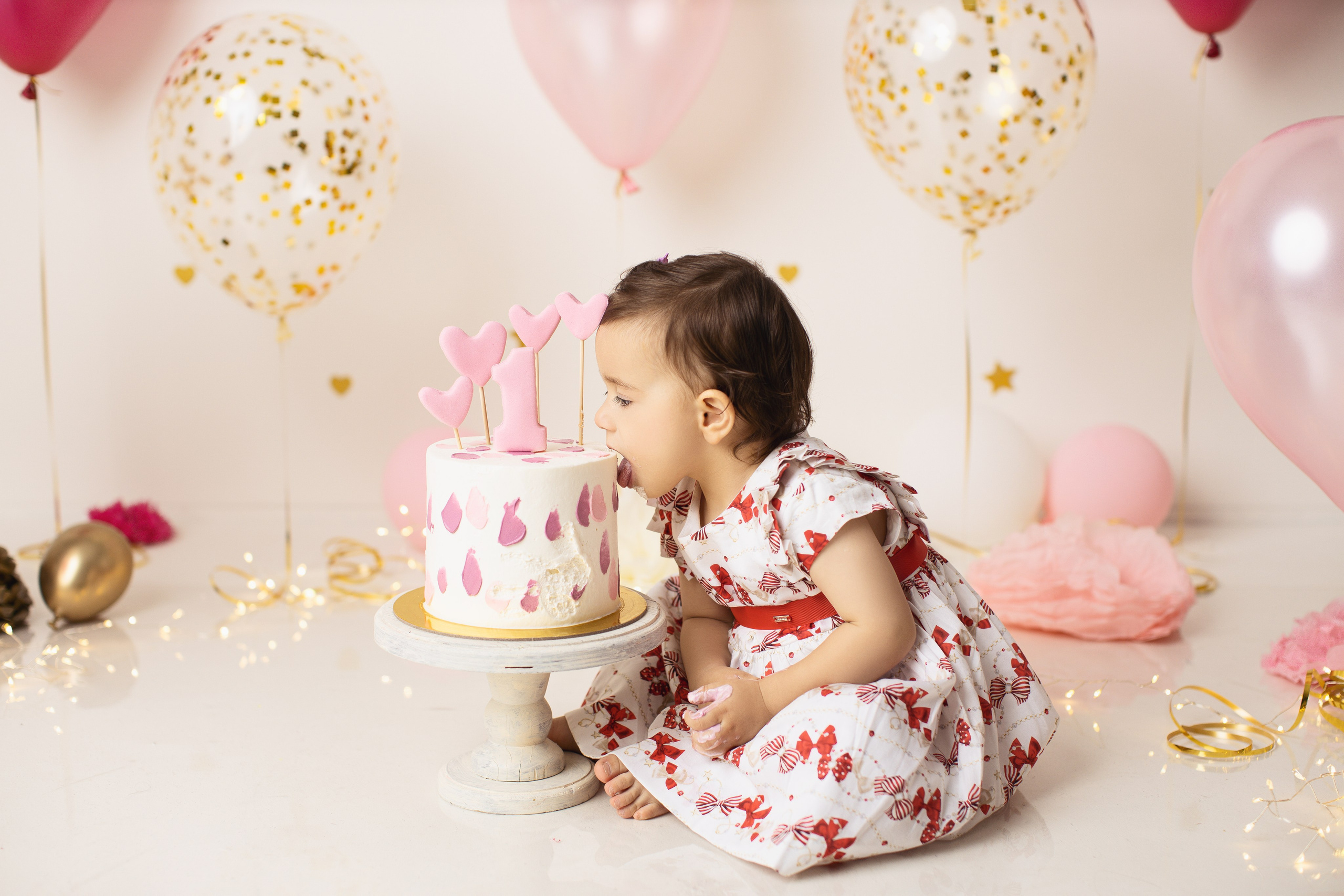 Первый тортик (Годик). Фотограф беременности, новорождённых и деток до года в Актау