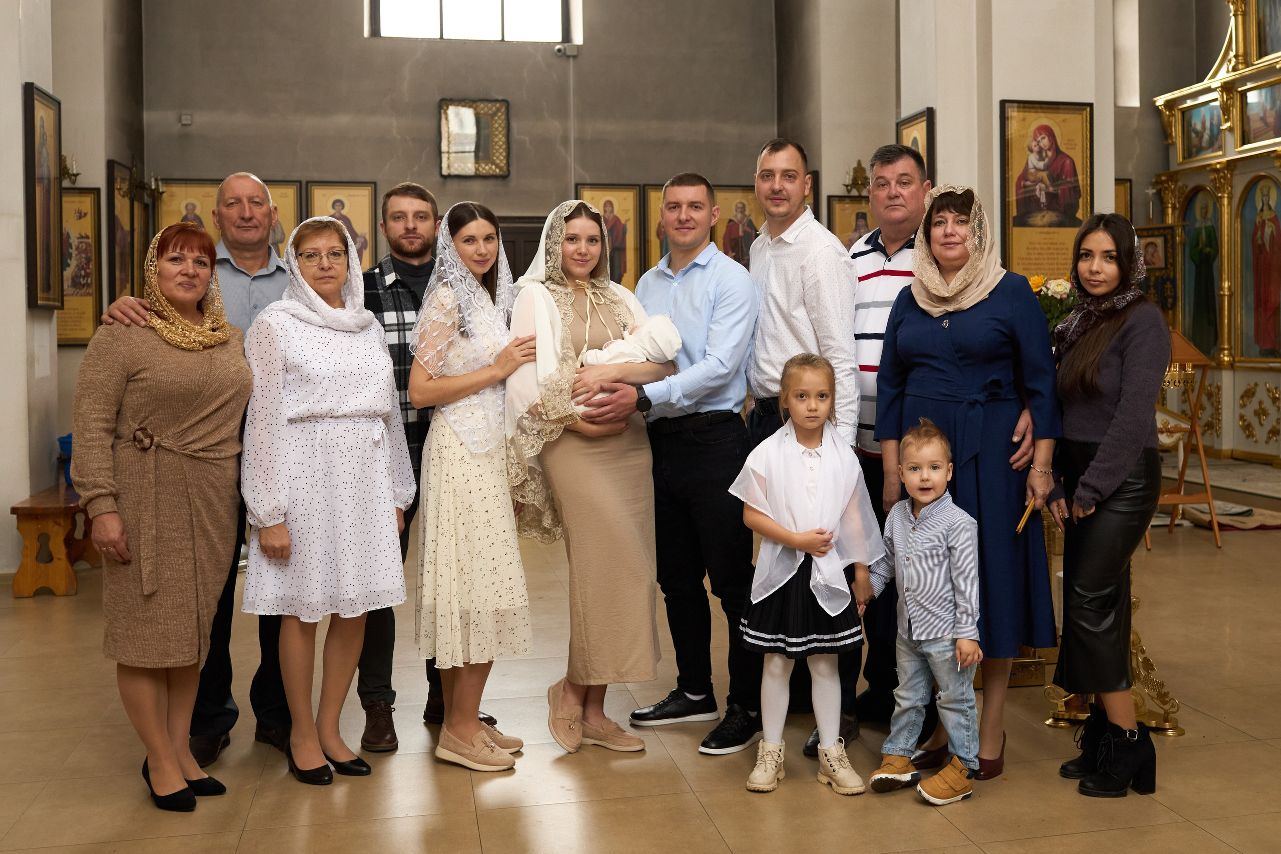 Общий снимок крестины. Фото видео съёмка в Белой Калитве дуэт Герман и Инна