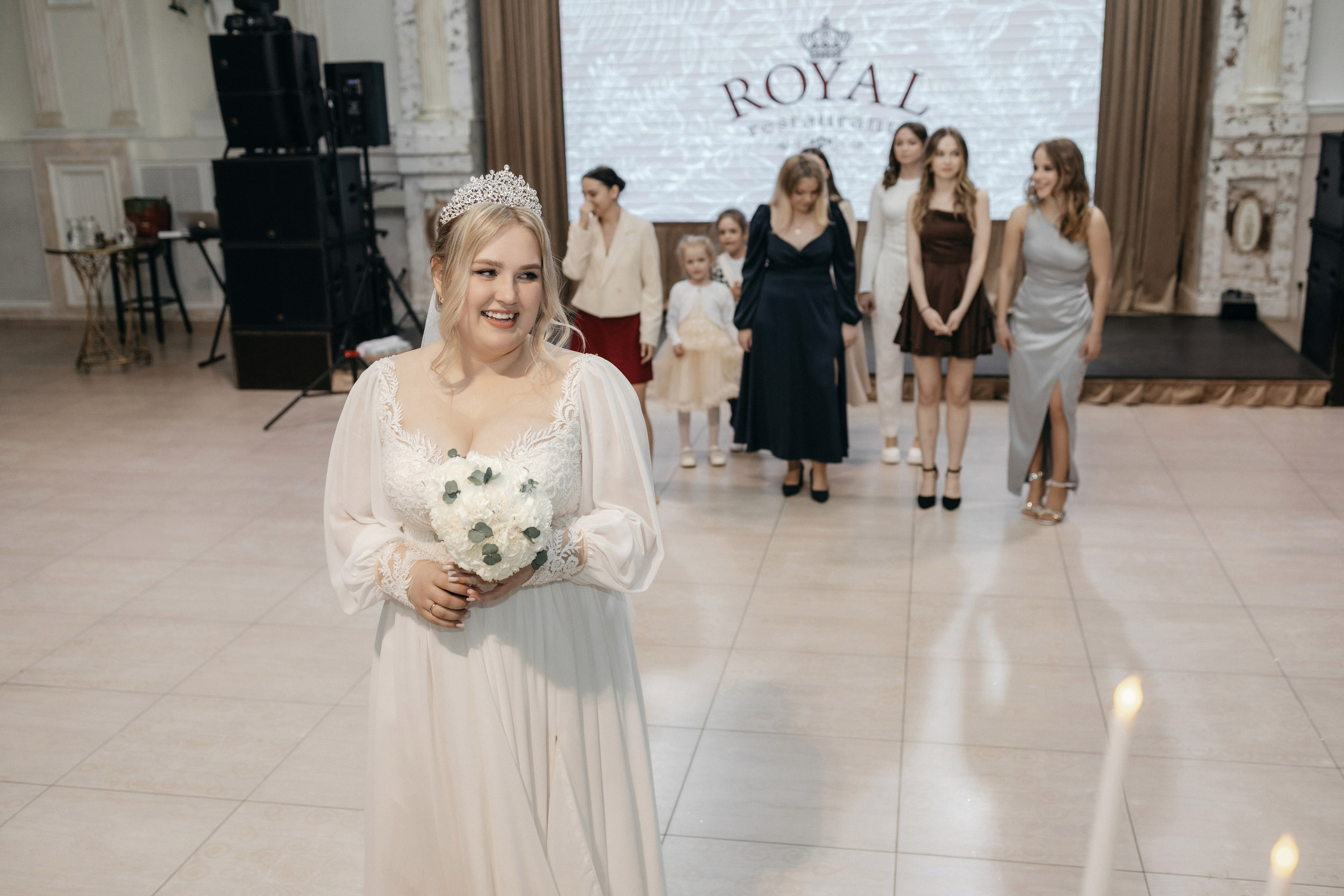 Королевская свадьба Романа и Тамары. Главная