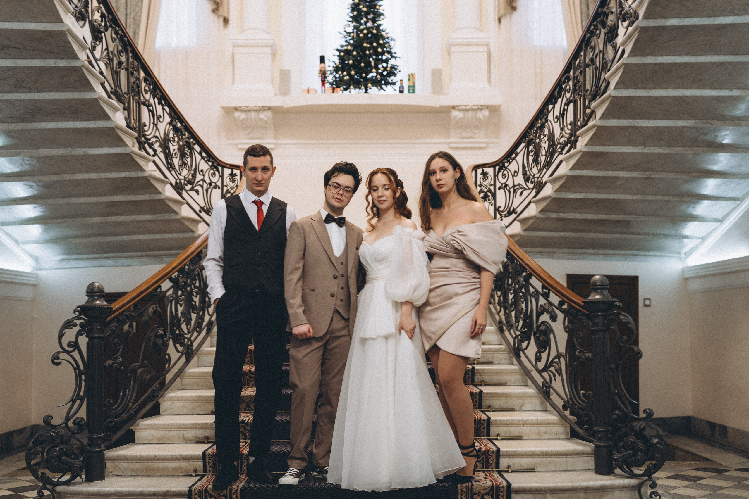 СВАДЕБНАЯ СЬЕМКА ВО ВТОРОМ ДВОРЦЕ С ГОСТЯМИ И ПРОГУЛКА В ТАВРИЧЕСКОМ САДУ. Профессиональный фотограф, Санкт-Петербург — Виктория Богомолова