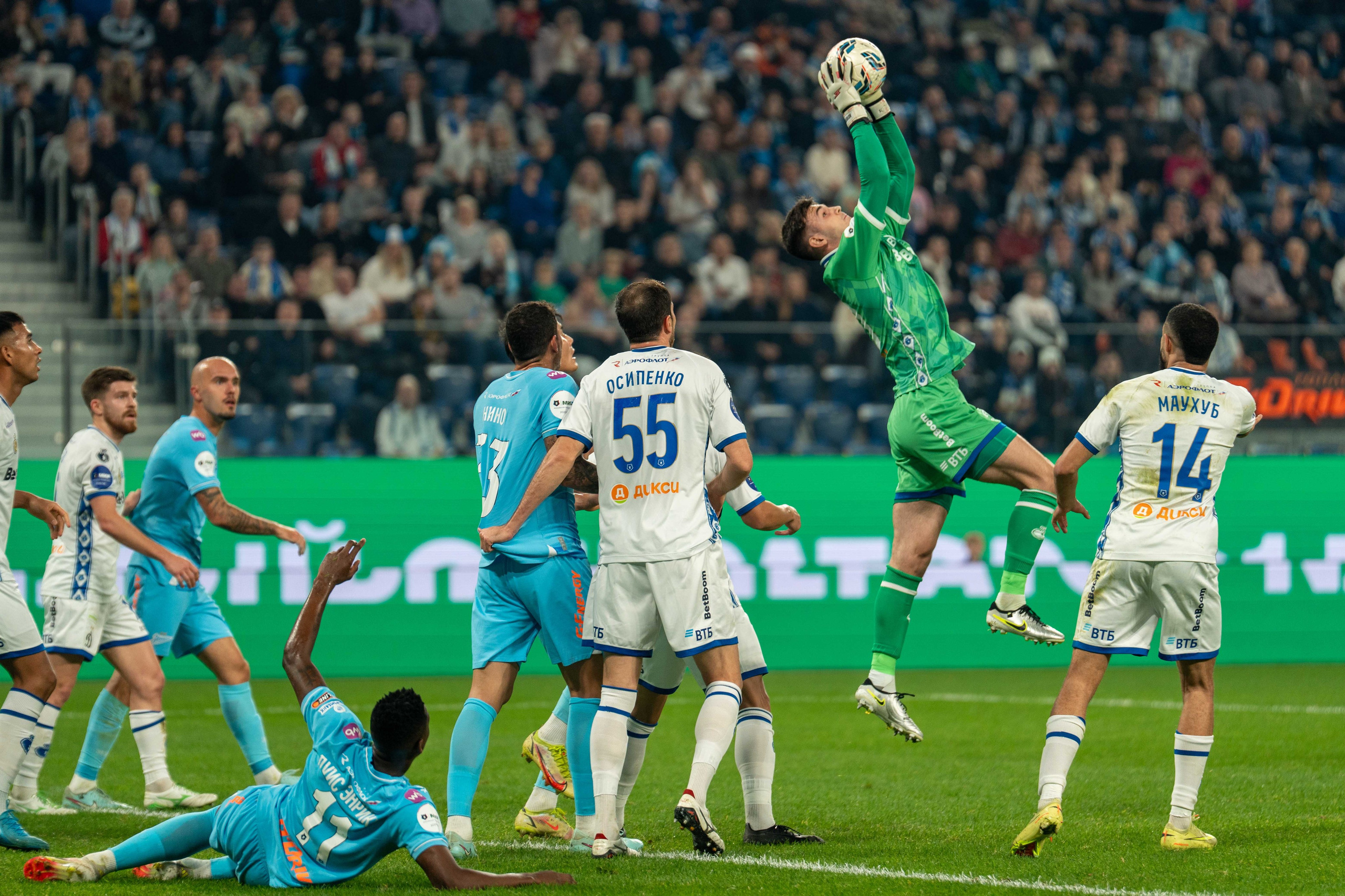 Зенит — Динамо (Москва): фотогалерея РПЛ, 13 тур на Газпром Арене | Антон Гауф. Спортивный фотограф в Санкт-Петербурге | Антон Гауф