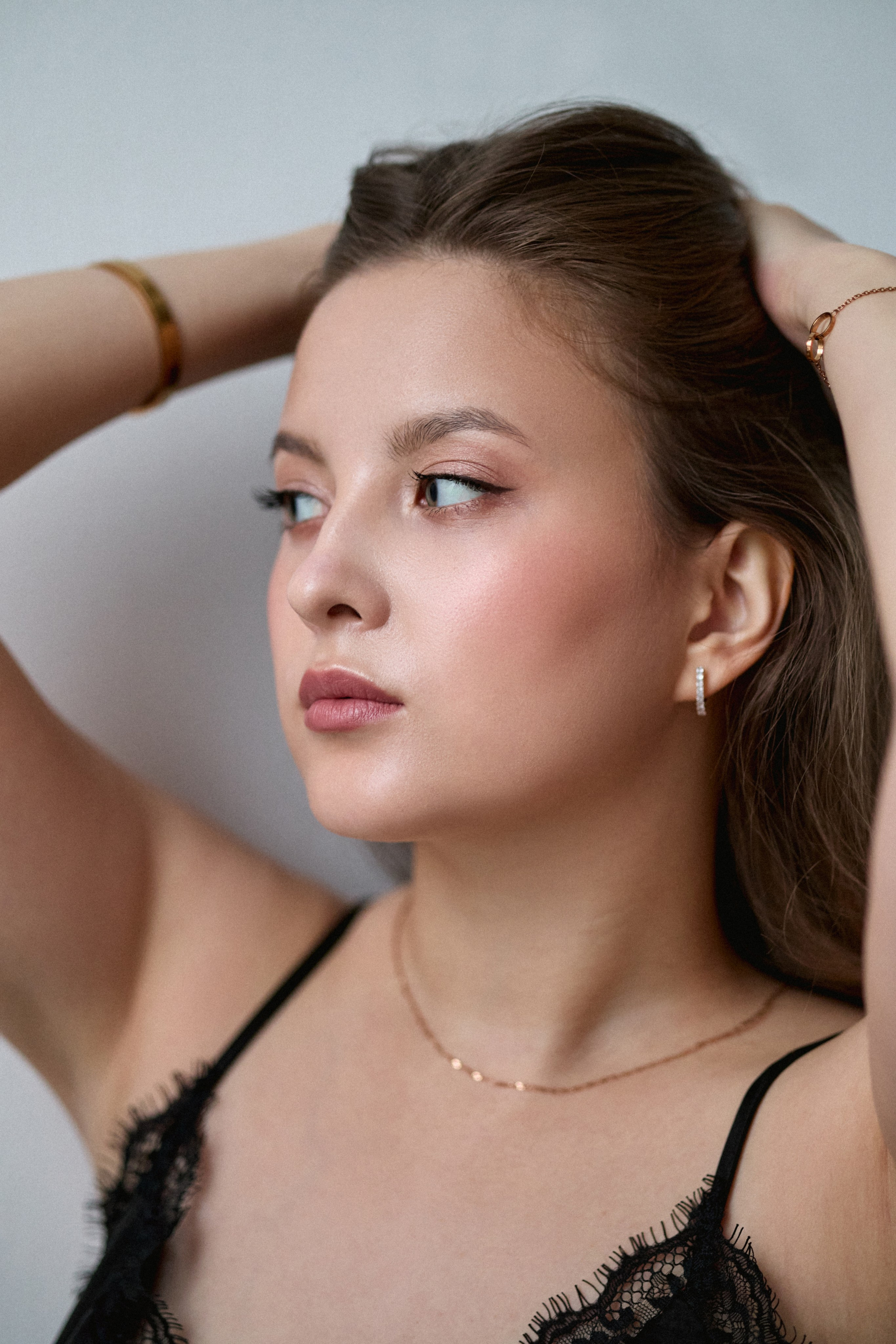 Фотосессия в студии. Сестры Карабаза. Фотографы и ретушеры в Москве и Санкт-Петербурге