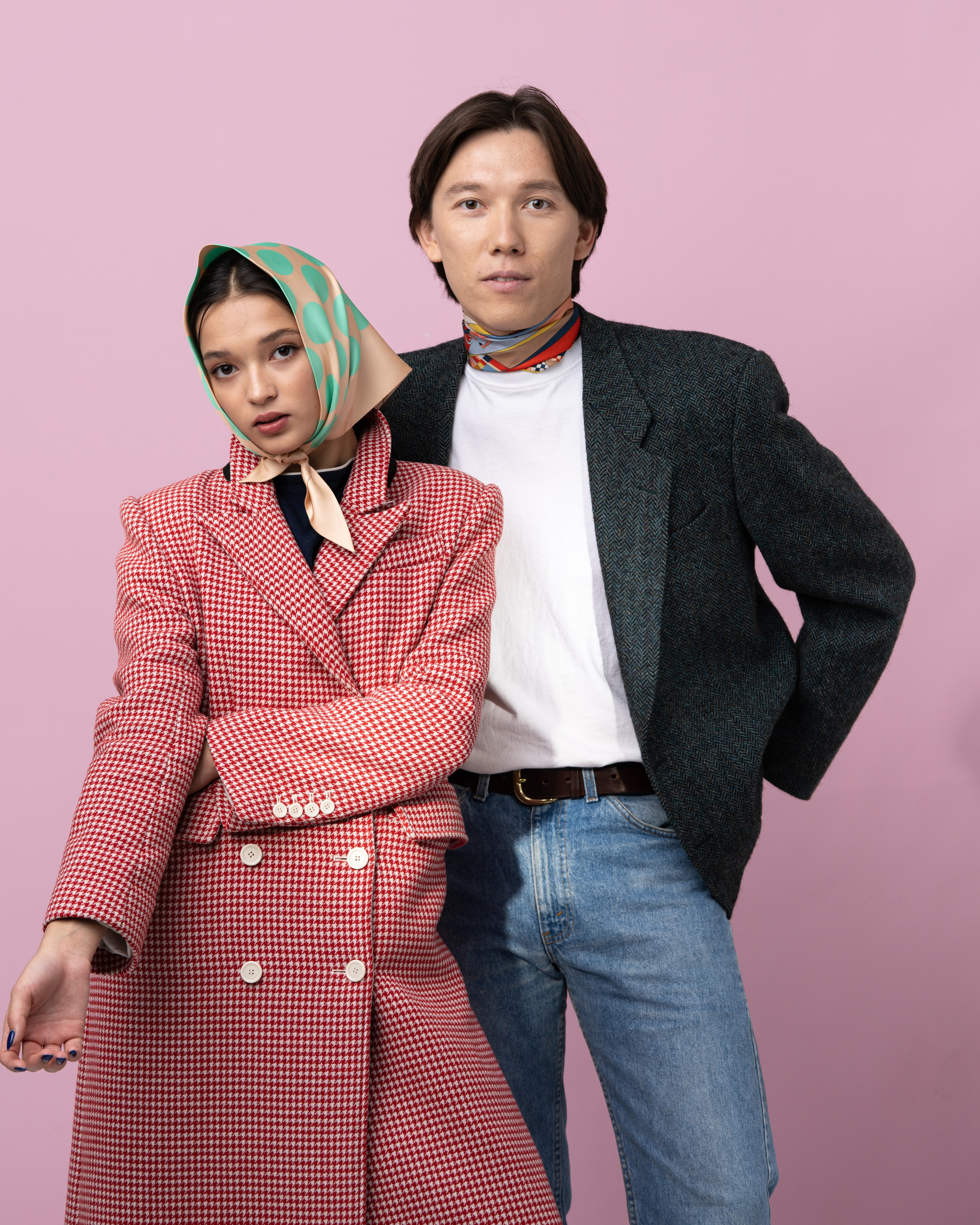 Контент-съемка в стиле Midjourney. Фотограф в Алматы Дмитрий Лукьянов. Предметная и рекламная фотосъёмка товаров