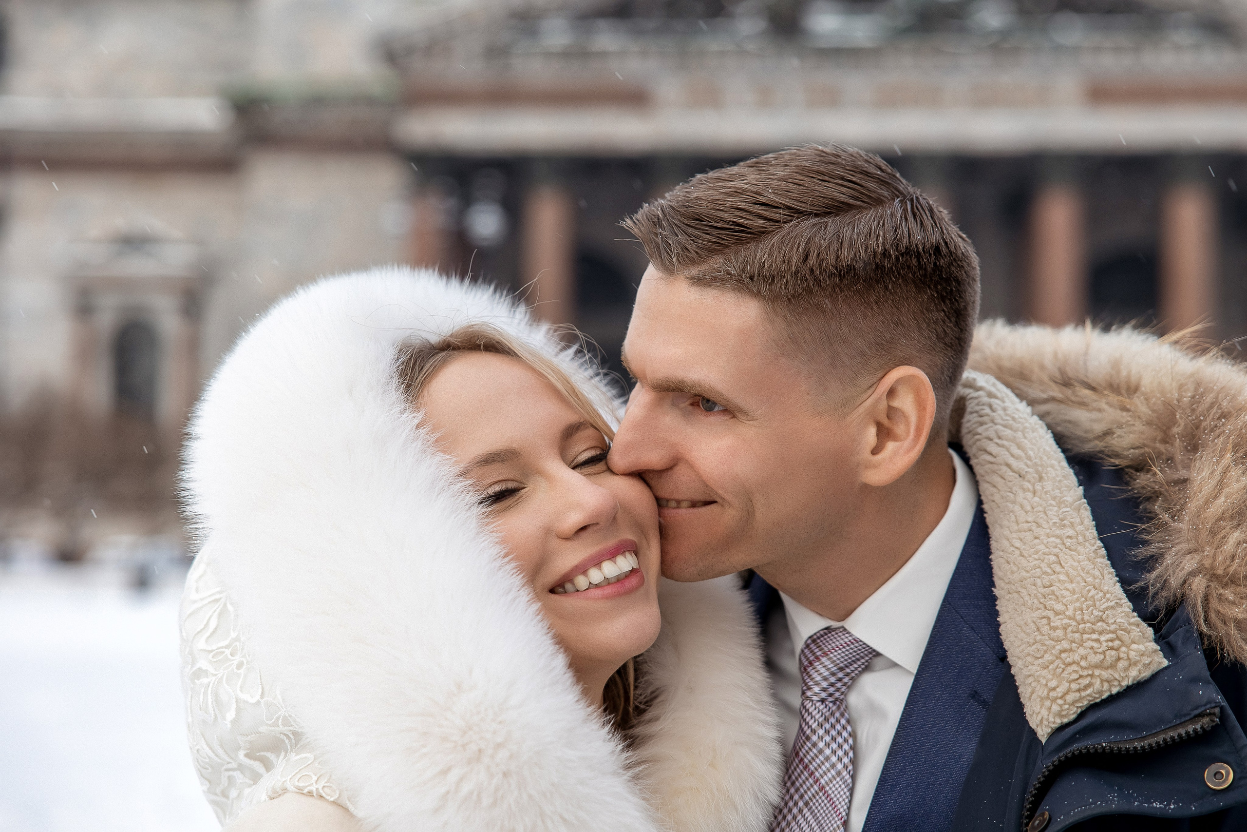 Свадебная фотосессия в Эрмитаже. Свадебный и семейный фотограф Алексей Аверин