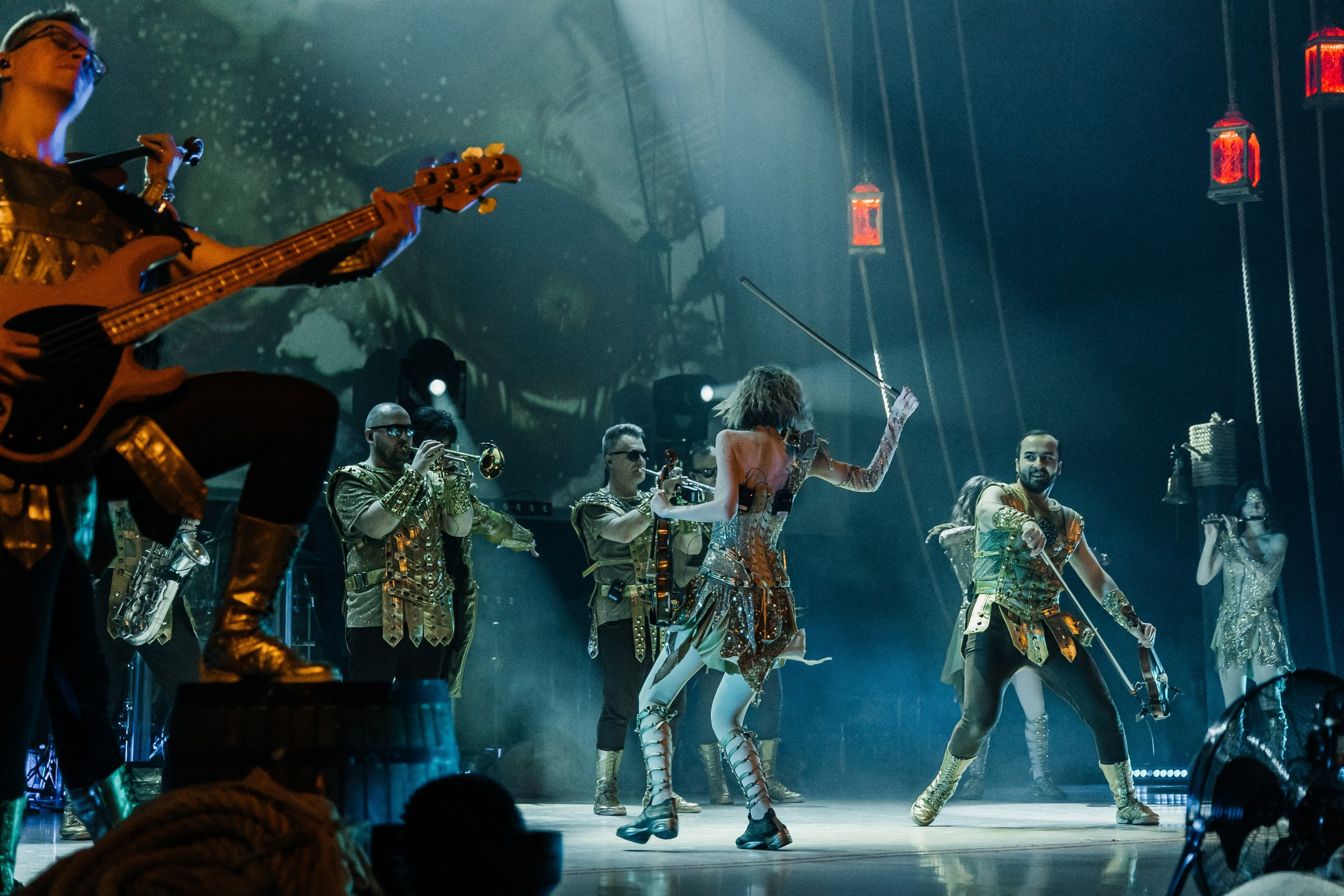 Первый в мире танцующий оркестр«Concord Orchestra». Обо мне