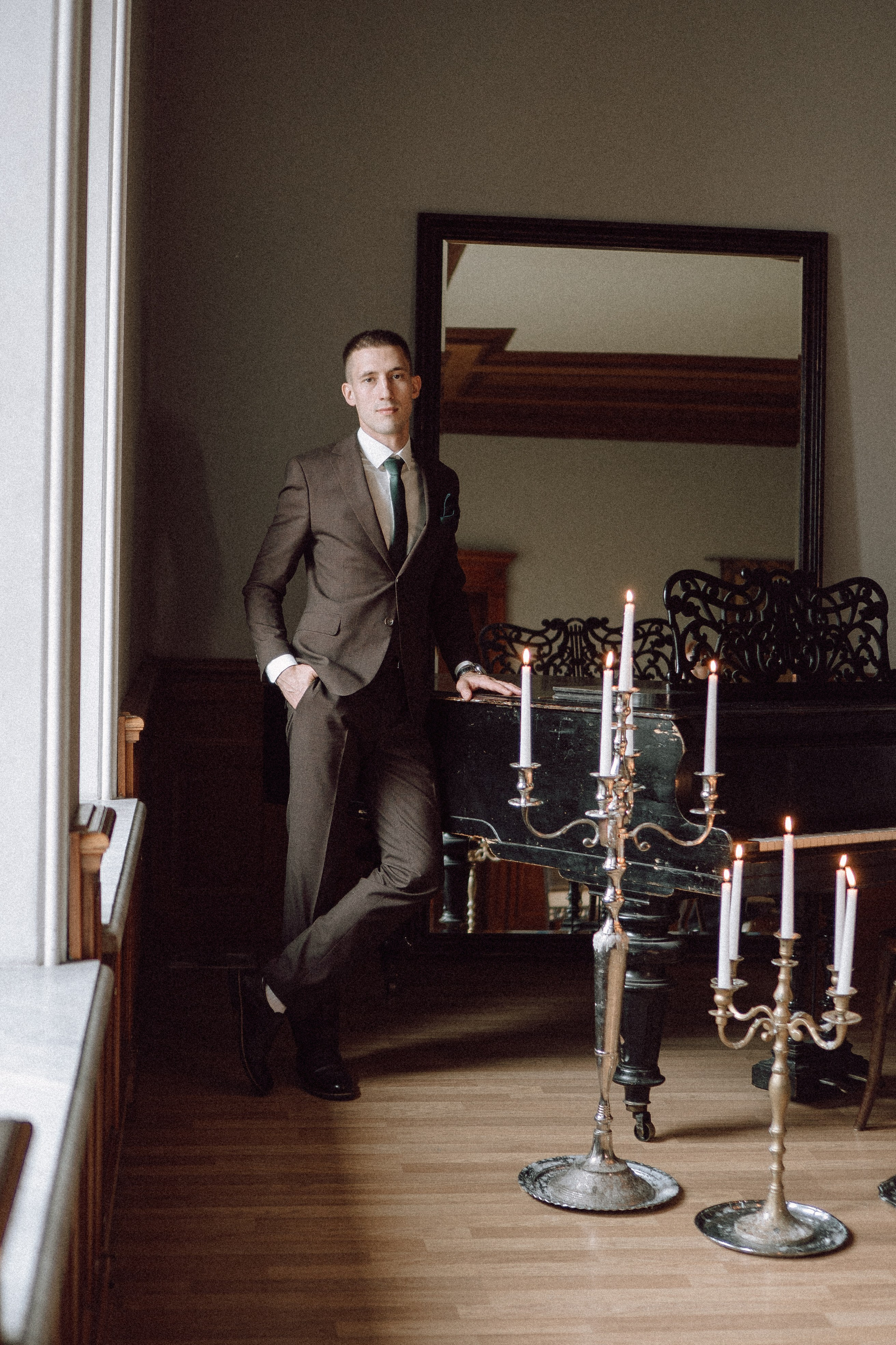 СВАДЕБНАЯ ПРОГУЛКА В САНТК-ПЕТЕРБУРГЕ (ИСАКИЕВСКИЙ СОБОР, ЗИМНЯЯ КАНАВКА, ЭРМИТАЖ И БОЛЬШАЯ МОРСКАЯ УЛИЦА). Профессиональный фотограф, Санкт-Петербург — Виктория Богомолова