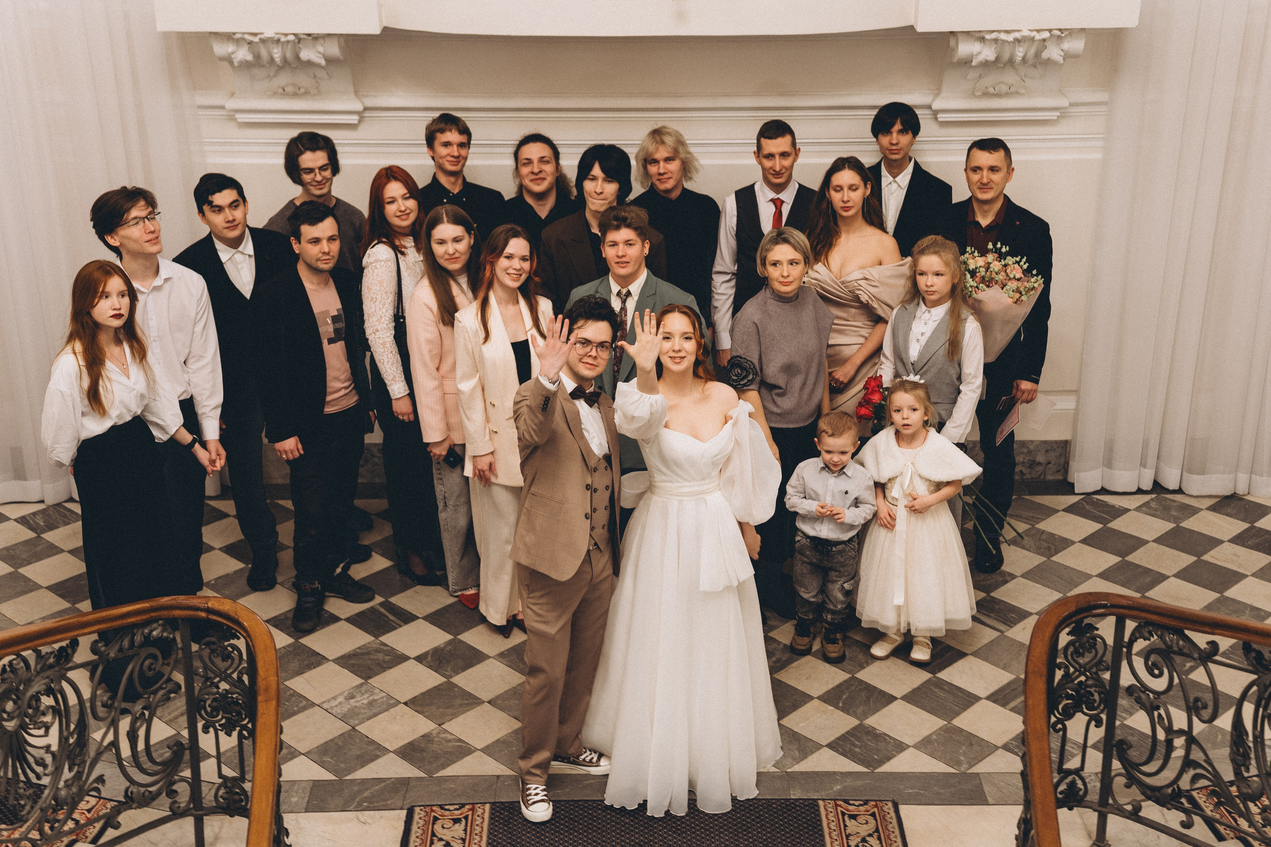 СВАДЕБНАЯ СЬЕМКА ВО ВТОРОМ ДВОРЦЕ С ГОСТЯМИ И ПРОГУЛКА В ТАВРИЧЕСКОМ САДУ. Профессиональный фотограф, Санкт-Петербург — Виктория Богомолова