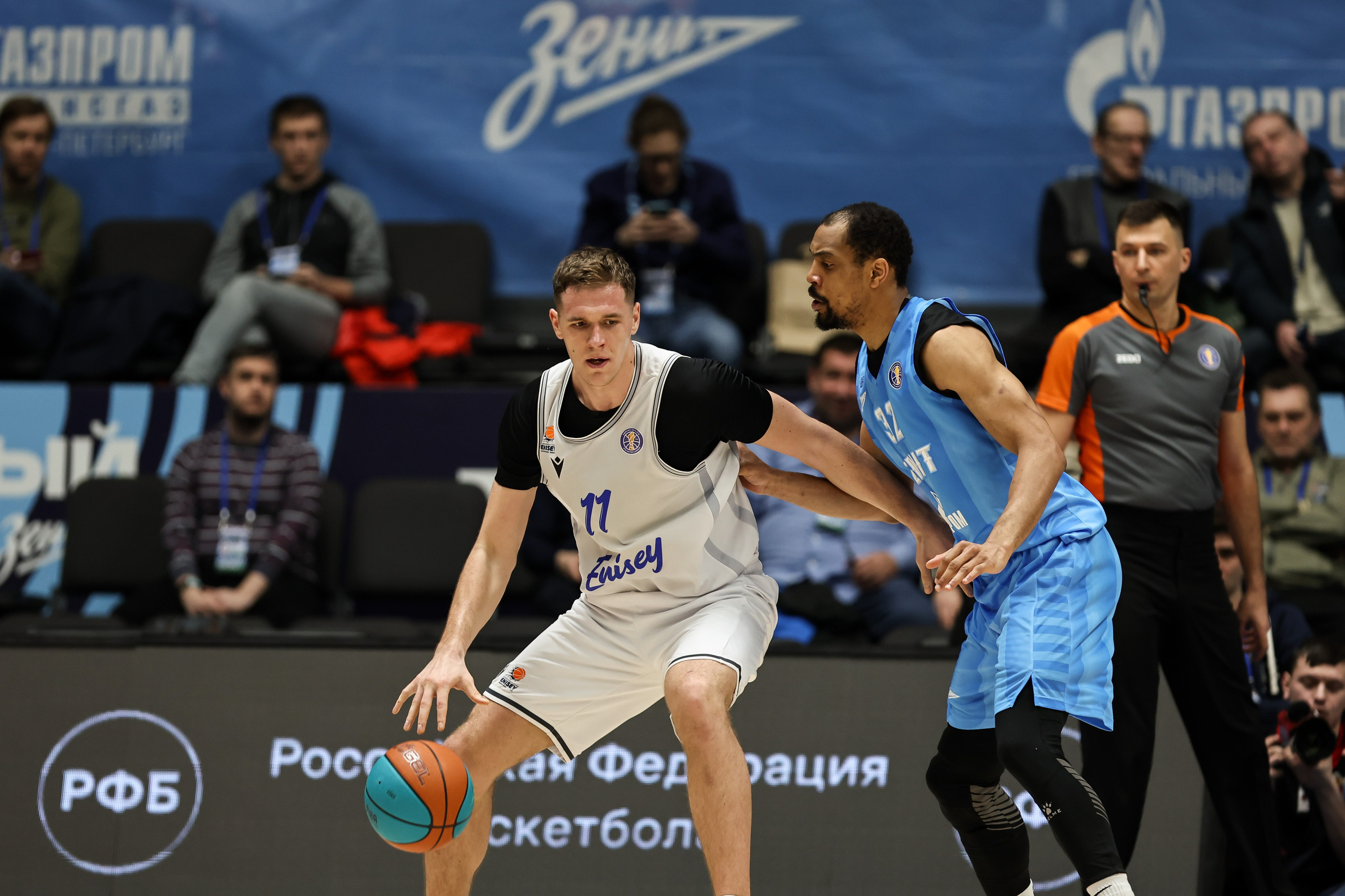 Зенит-Енисей 10.03.2024. Спортивный и репортажный фотограф Антон Тереханов