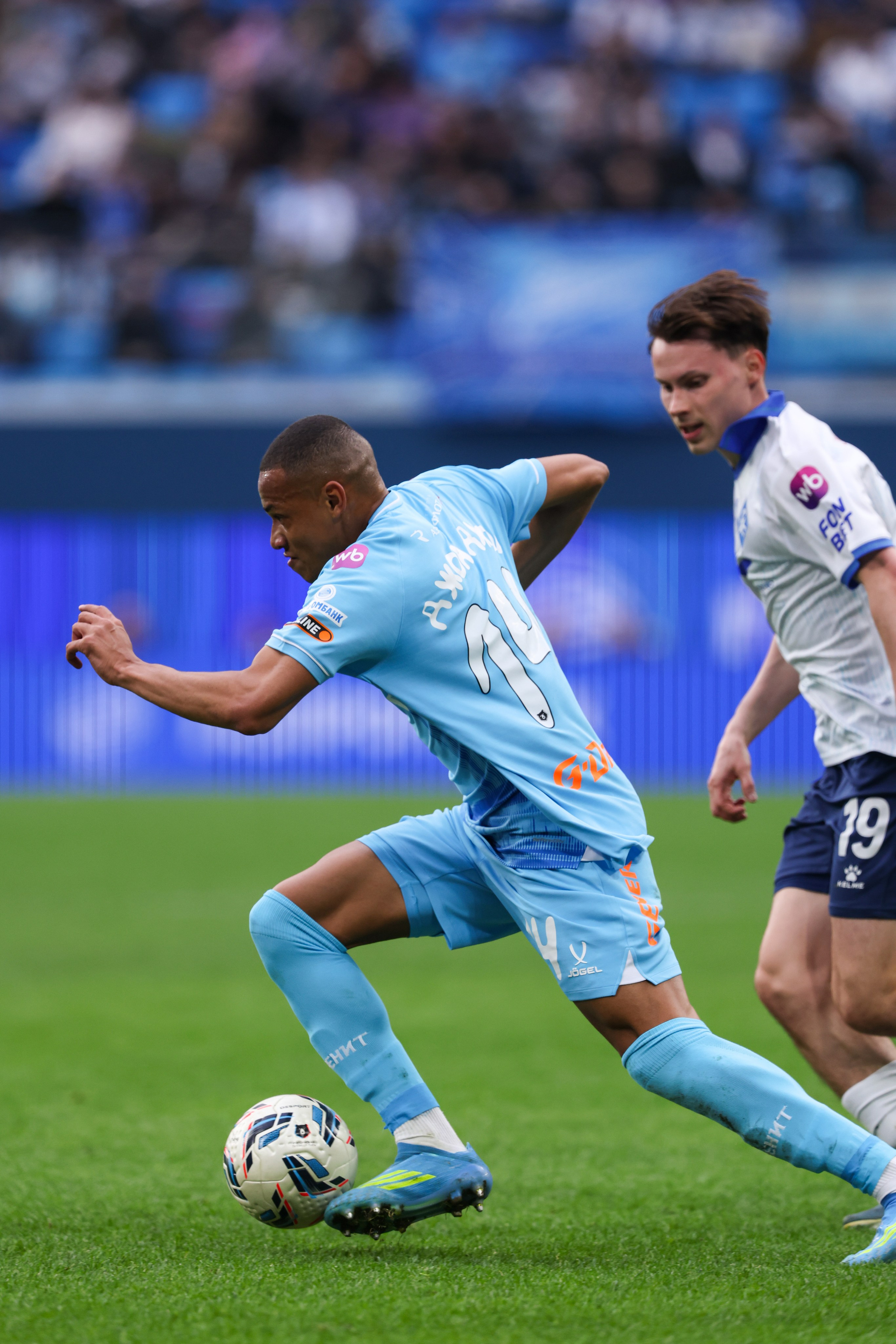 ФК «Зенит» — ФК «Крылья советов». Спортивный и репортажный фотограф Антон Тереханов