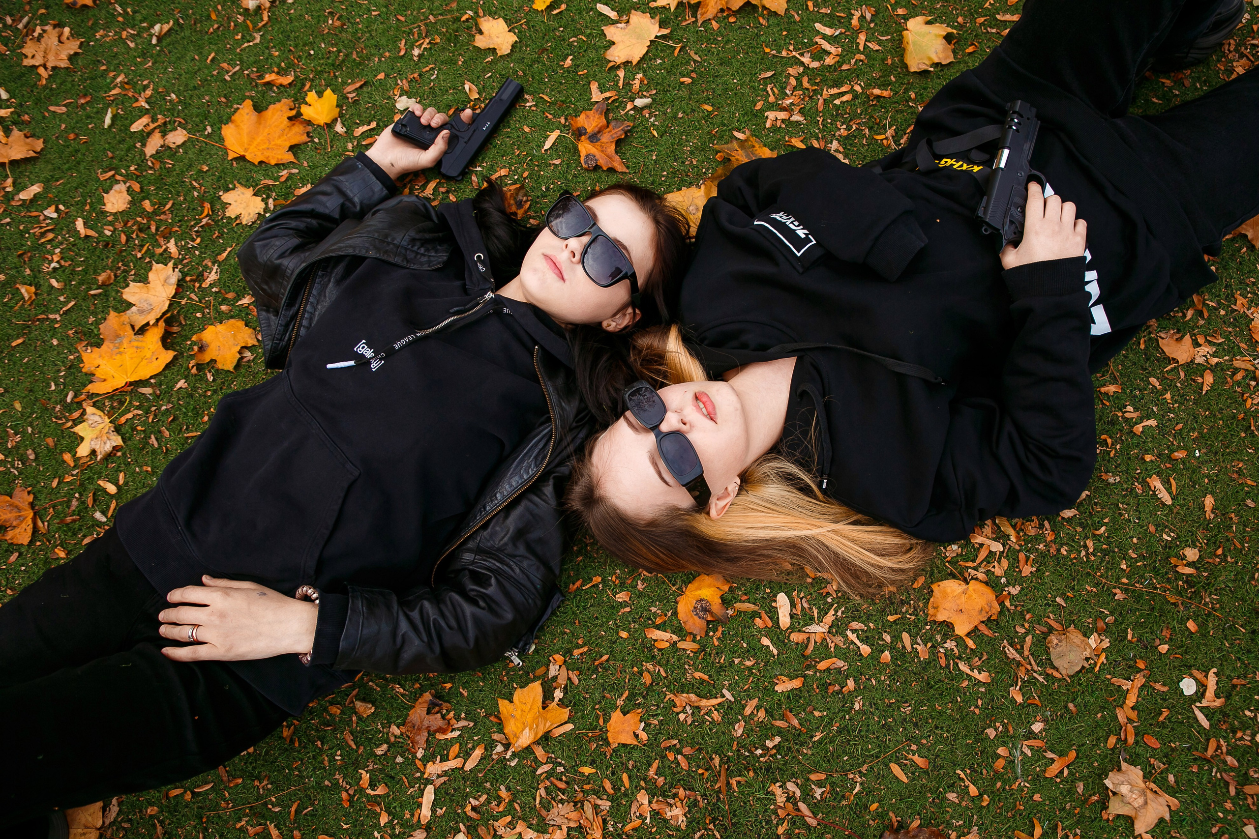 ЛЮДИ В ЧЕРНОМ. Выпускные альбомы в Донецке и ДНР. Фотограф Донецк и ДНР