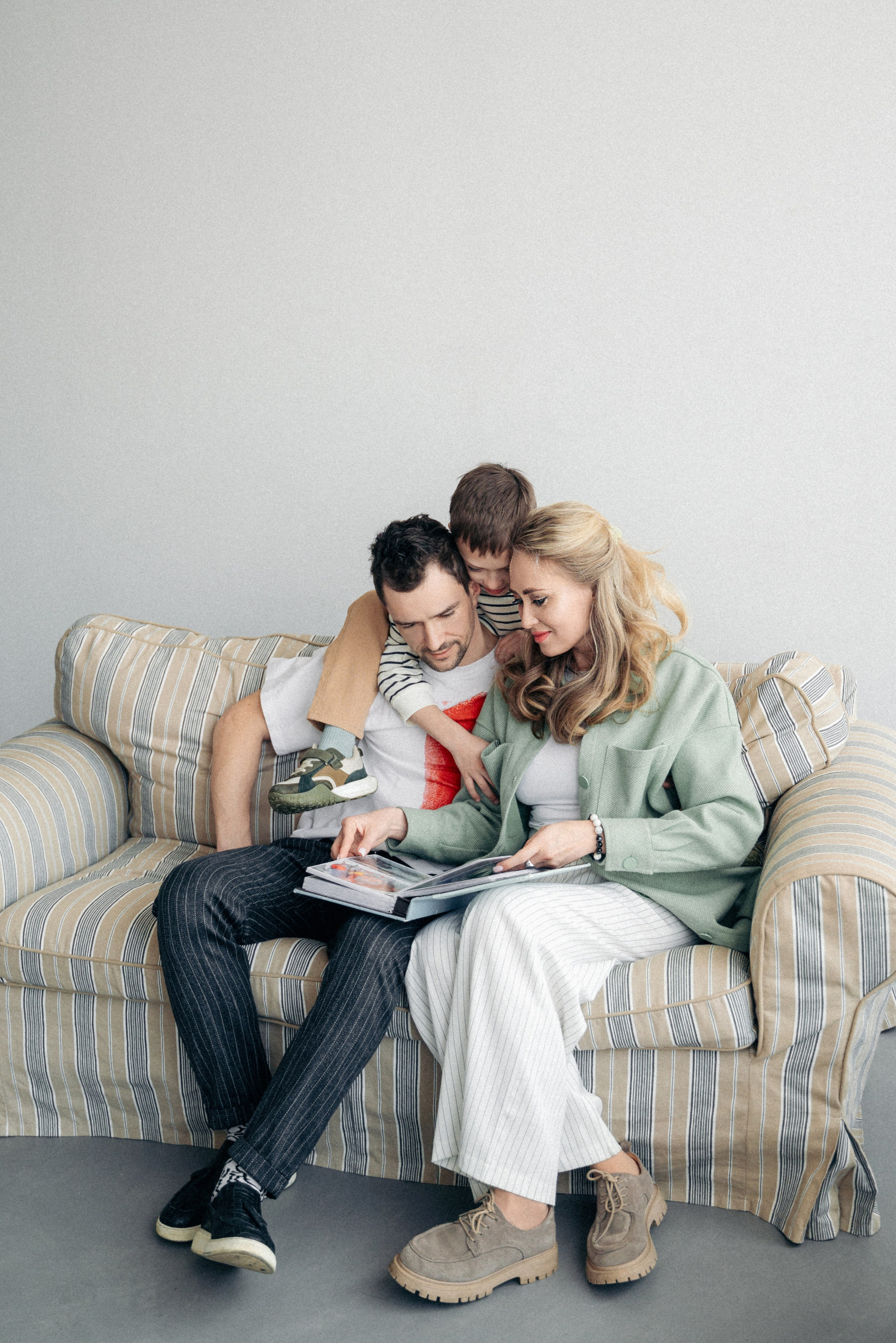 Яна, Антон и Роберт. Свадебный и портретный фотограф в Минске Наташа Каракулова