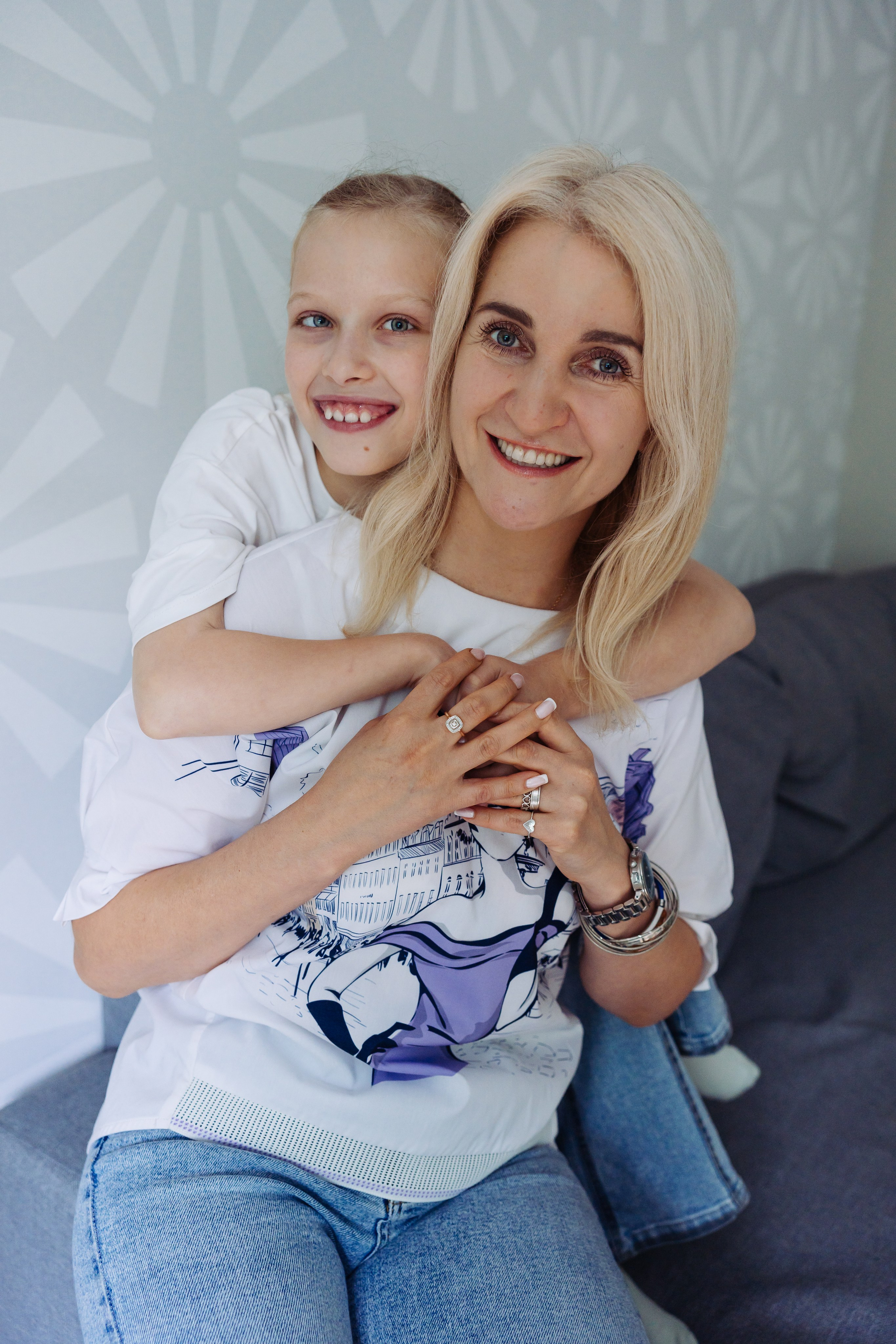 Семейная фотография. Вероника и Вера. Главная