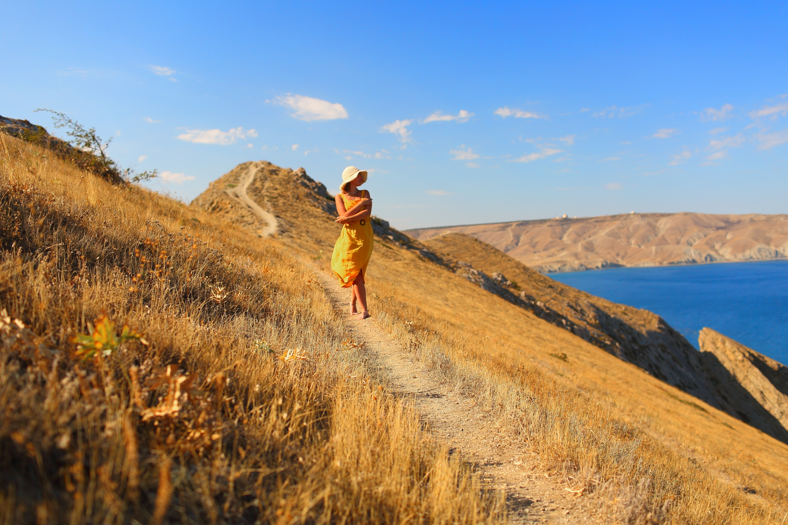 Фотосессия девушки у моря. Свадебный и репортажный фотограф в Ярославле и Санкт-Петербурге Роман Микрюков
