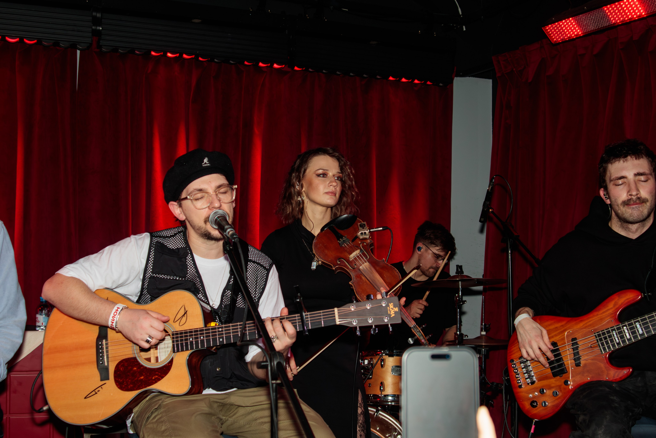 Хмыров акустика. Портретный и концертный фотограф в Санкт-Петербурге Егор Телятников