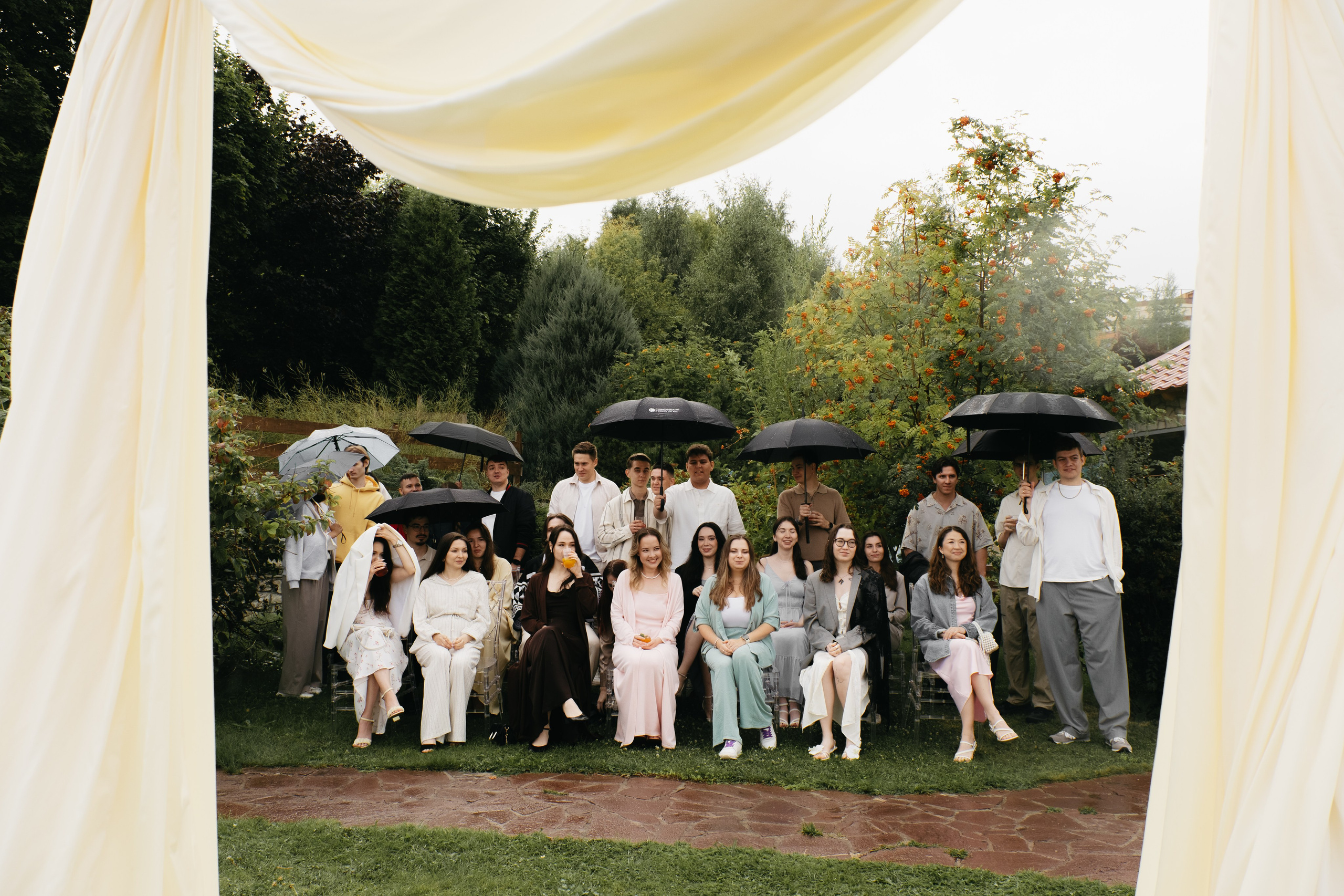 Молодые счастливые. Обо мне