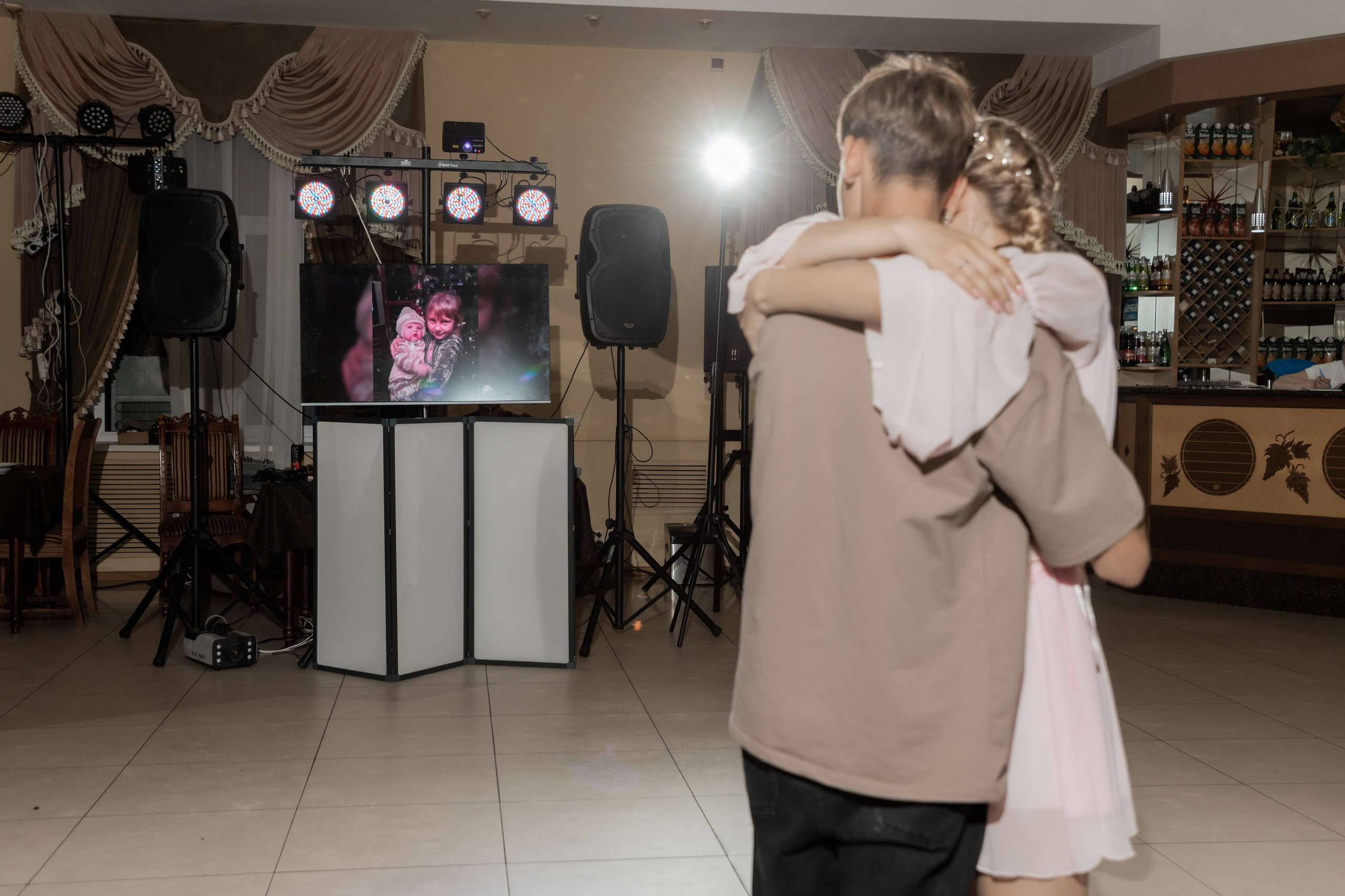 Роман и Александра (банкет). Свадебный фотограф Ангелина Сунгатулина | Саратов | Балаково | Вольск