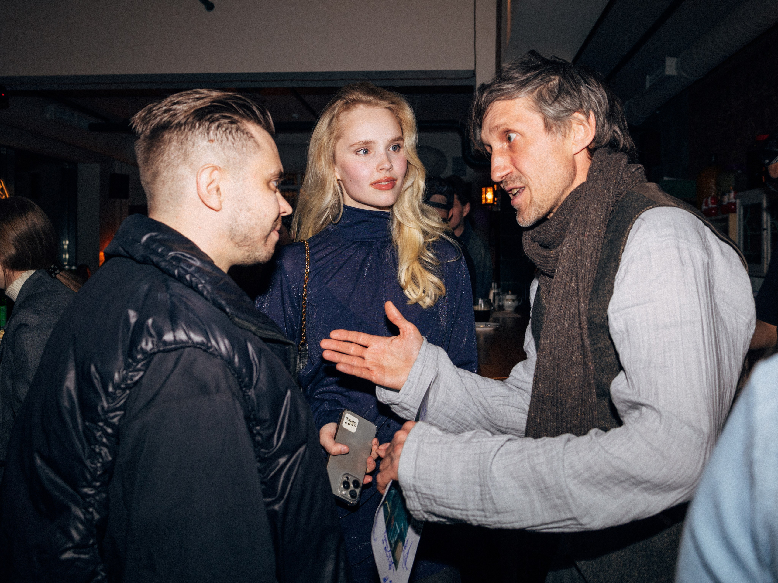 Шапка «Открой вино». Закулисная жизнь в кадре | Backstage-фотограф из Москвы — Александра Слободская