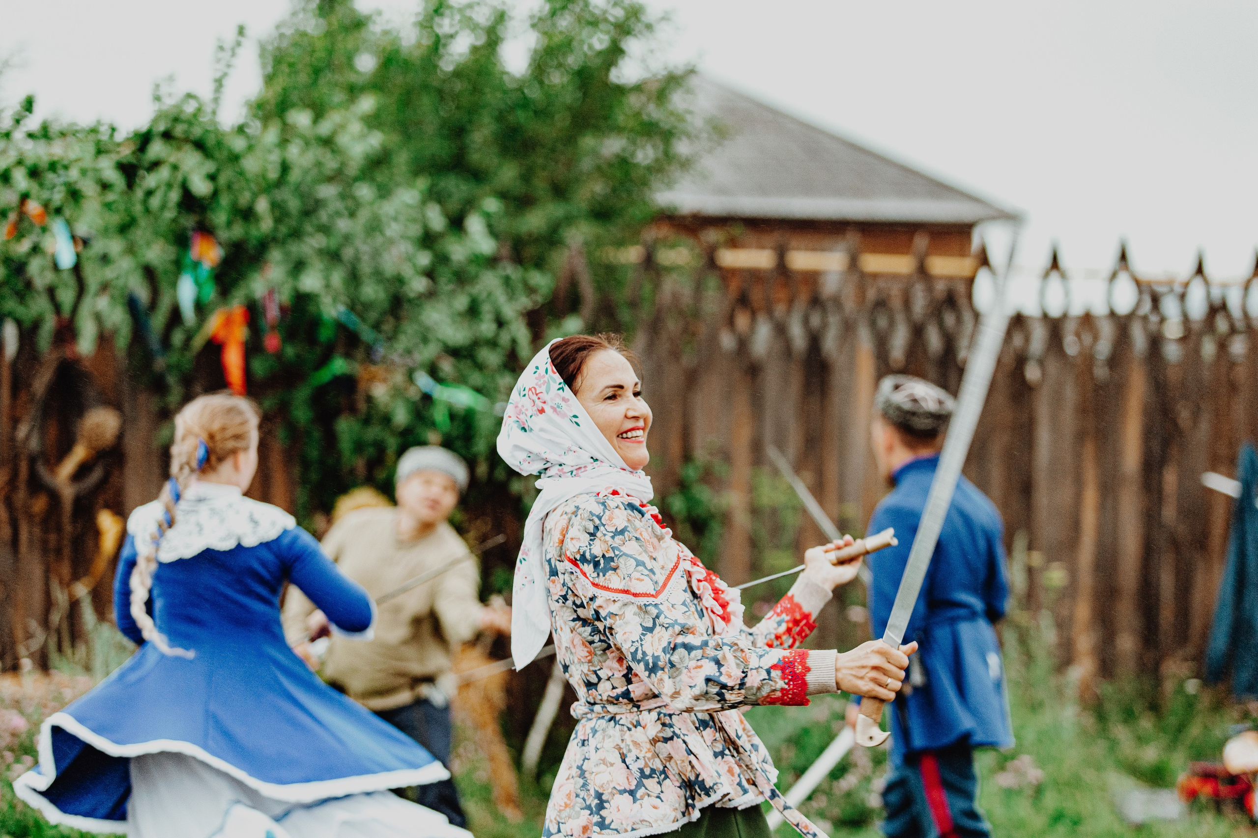 Фестиваль «Абалакское поле» XVI. Арт-фотограф Крис Л. в Тобольске: портрет, семейные, свадьбы