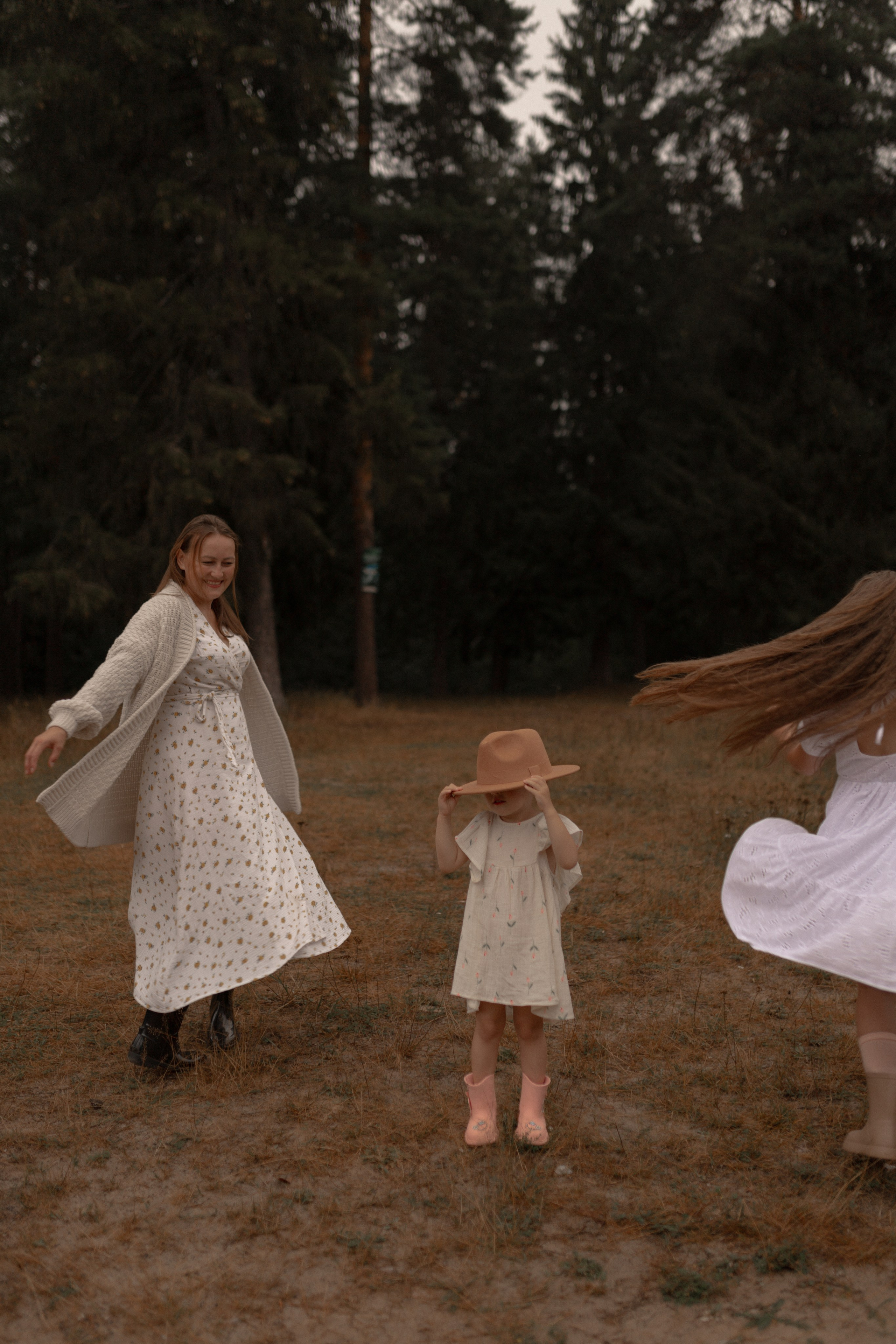 Мама Алина, Маша, Дина и Анечка. Фотограф Татьяна Семенова