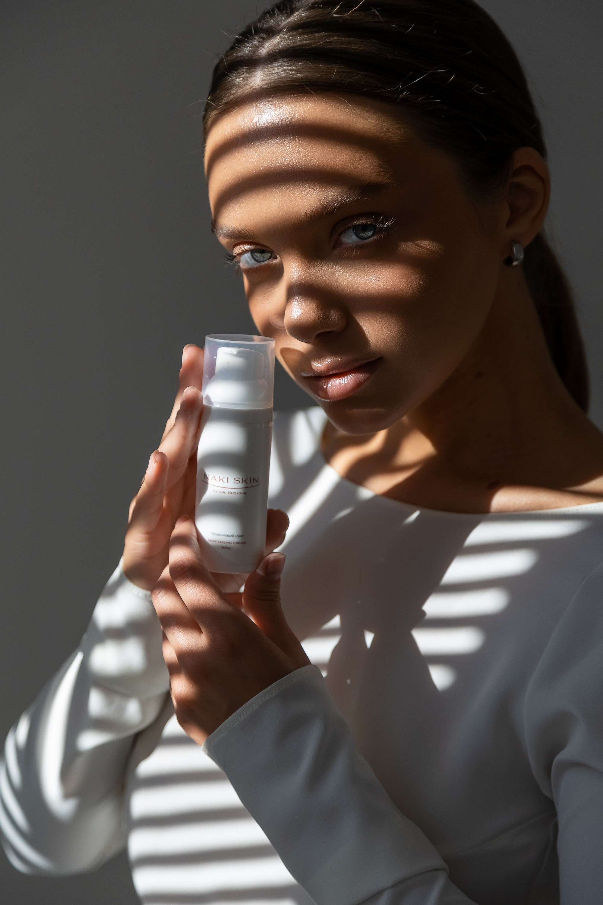 Бренд косметики NAKI SKIN. Репортажный фотограф Макс Брагин