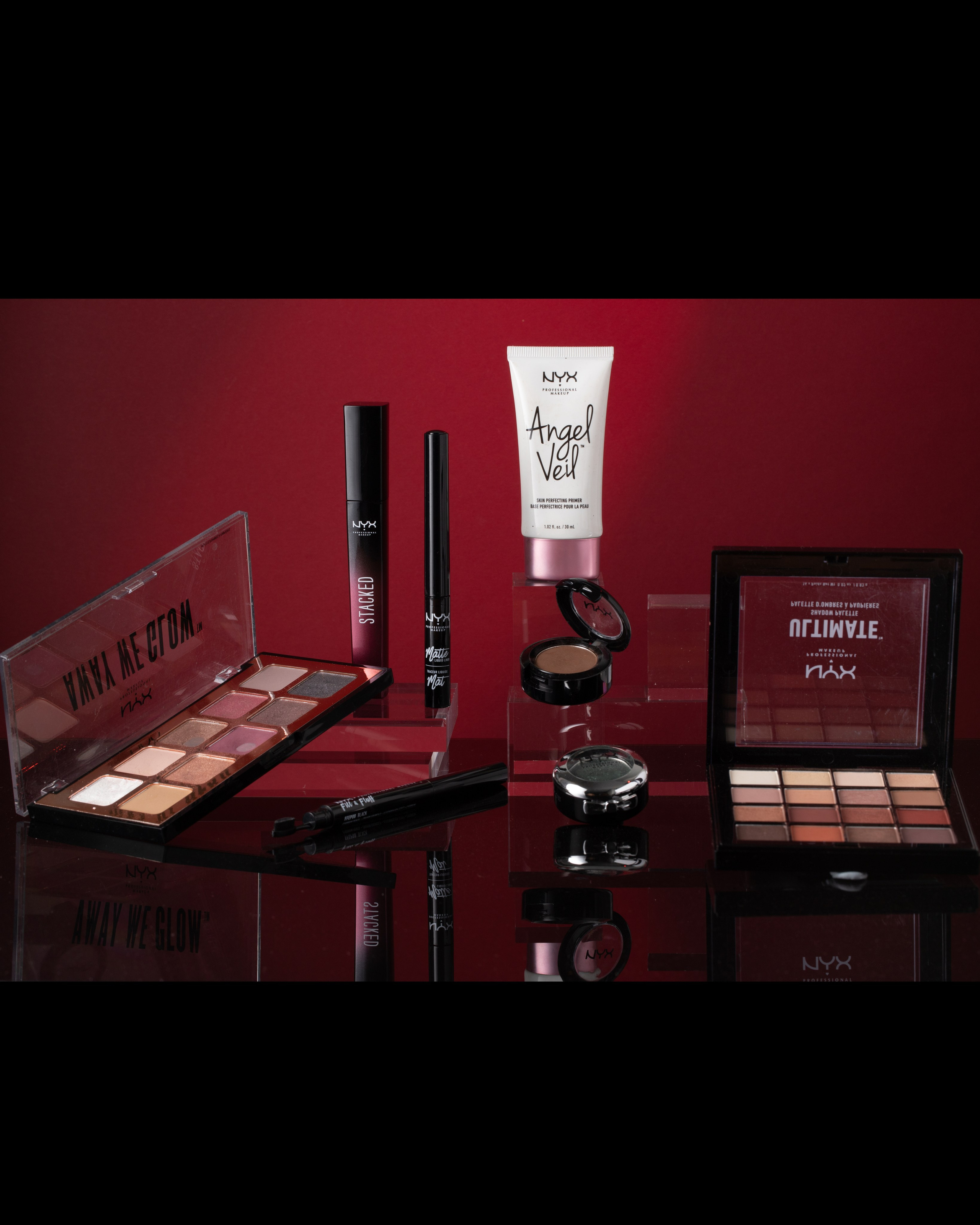 BEFORE / AFTER. RETOUCHER / Beauty / Product / Fashion / Commercial