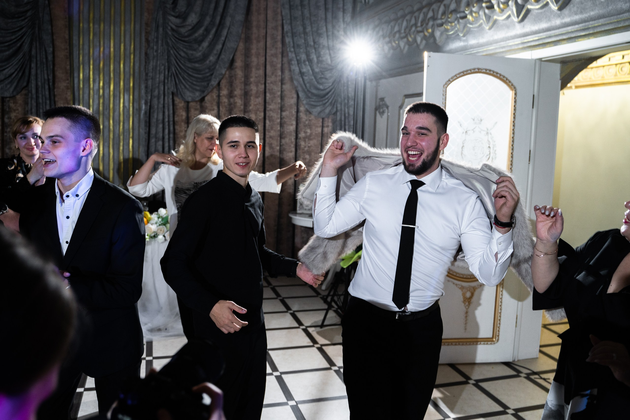 Татьяна и Илья. Видеограф и Фотограф в Челябинске Ксения и Владимир Рюмины