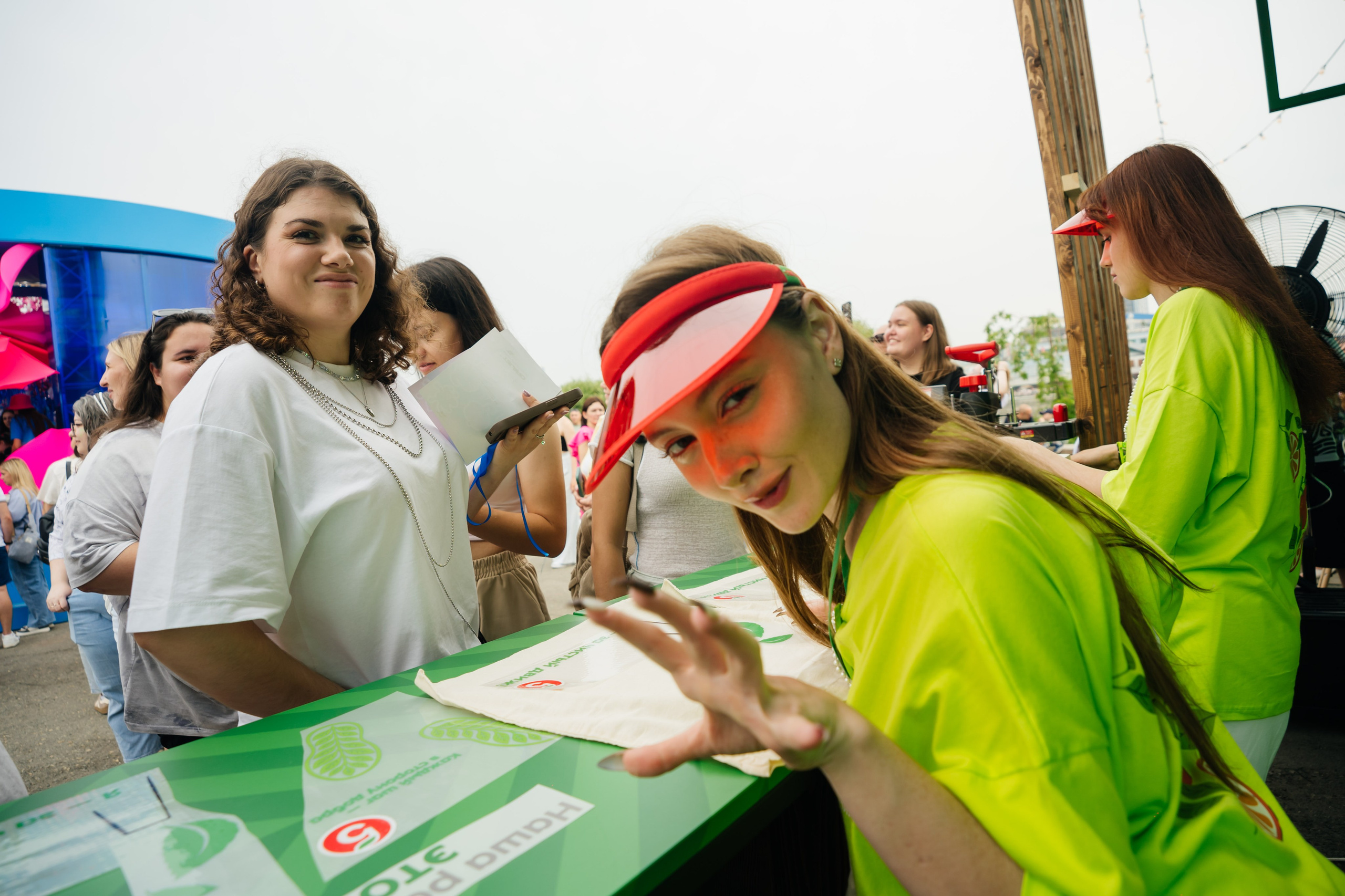 Пятерочка на VK фесте. Видеограф и Фотограф в Челябинске Ксения и Владимир Рюмины