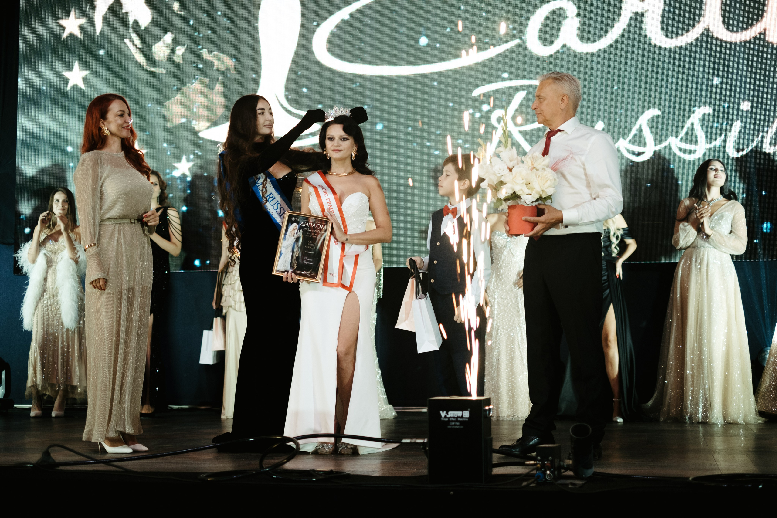 Мисс и Миссис Россия Земли Краснодар 2025 программа. Свадебный и репортажной фотограф Денис Ожигин в Краснодаре и Краснодарском крае