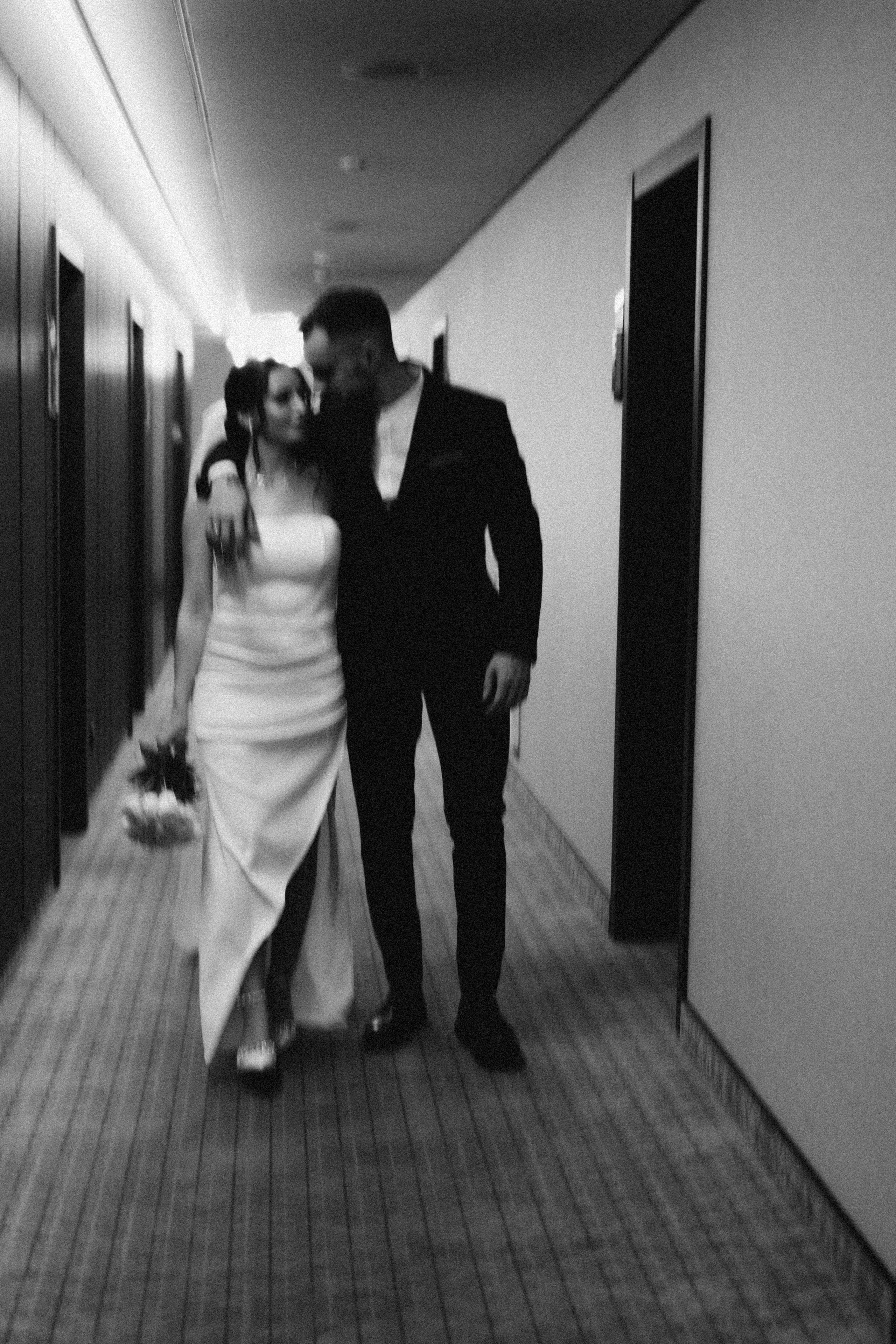 СВАДЕБНАЯ СЬЕМКА СБОРОВ ЖЕНИХА И НЕВЕСТЫ В ОТЕЛЕ И ТАКЖЕ ФОТОСЕССИИЯ В ОТЕЛЕЕ МЕГАПОЛИС БРЯНСК. Профессиональный фотограф, Санкт-Петербург — Виктория Богомолова