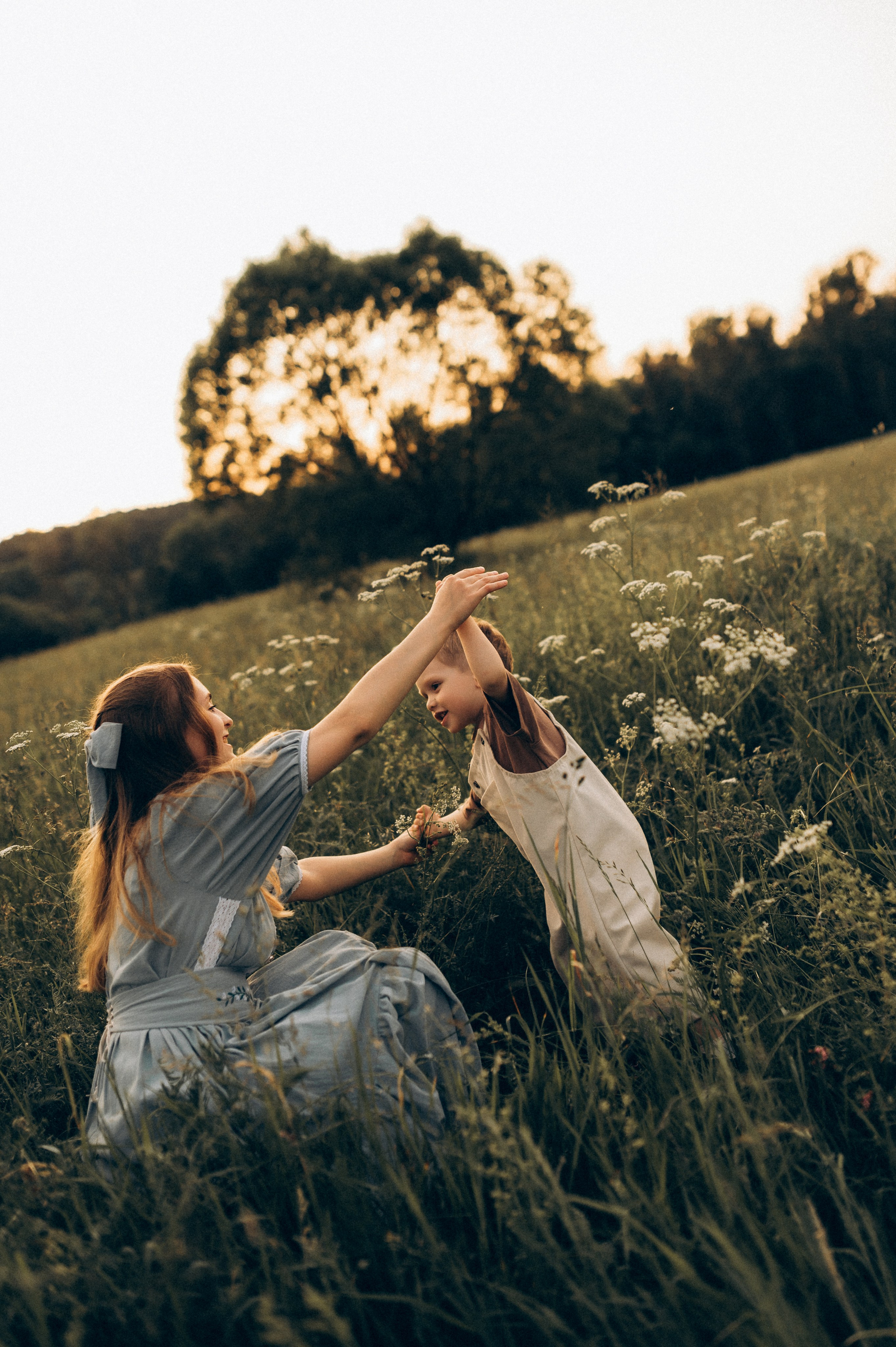 Фотосессия на природе мамы и сына. Фотограф Алексин, Тула
