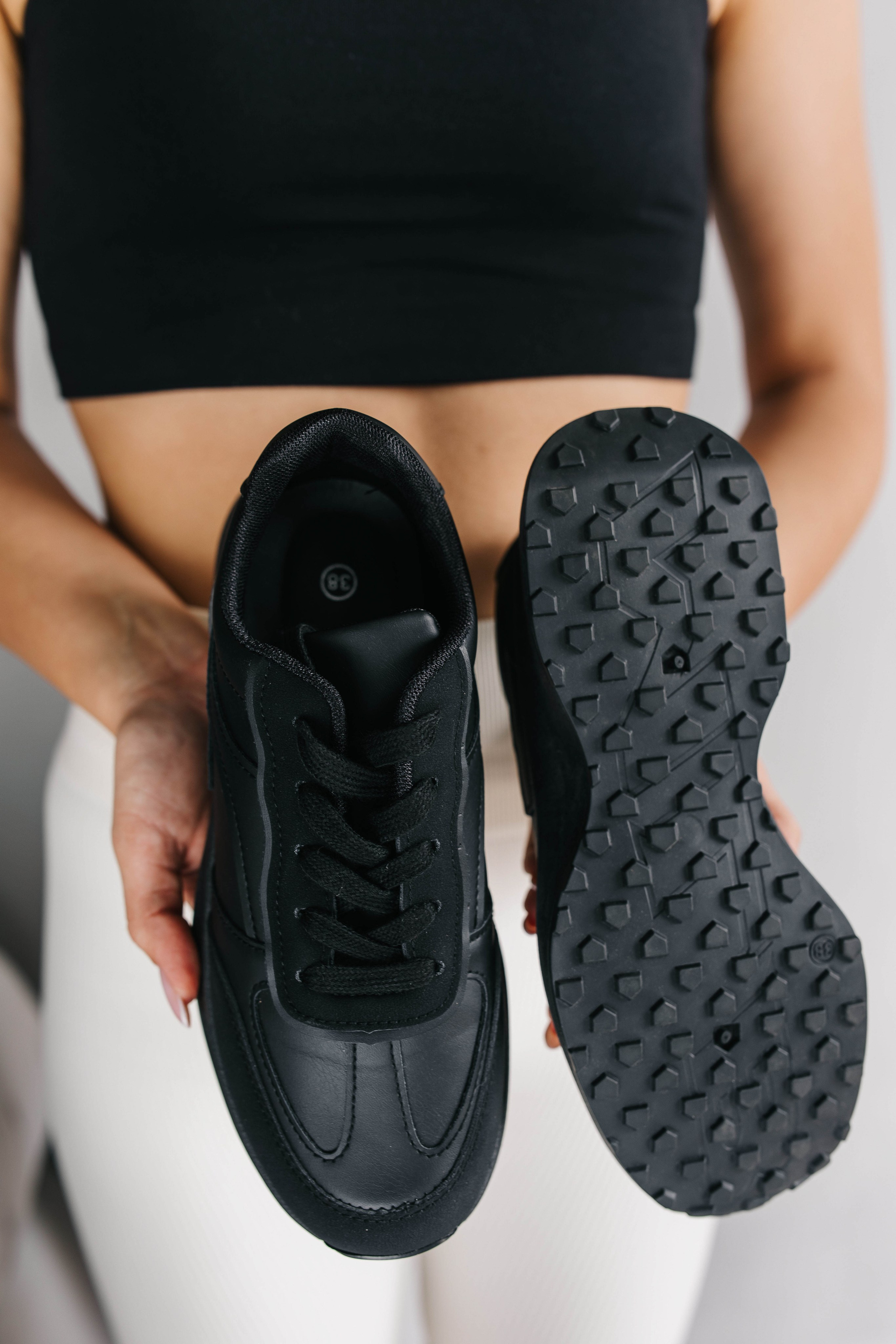 Кроссовки как в Pinterest. Профессиональный фотограф