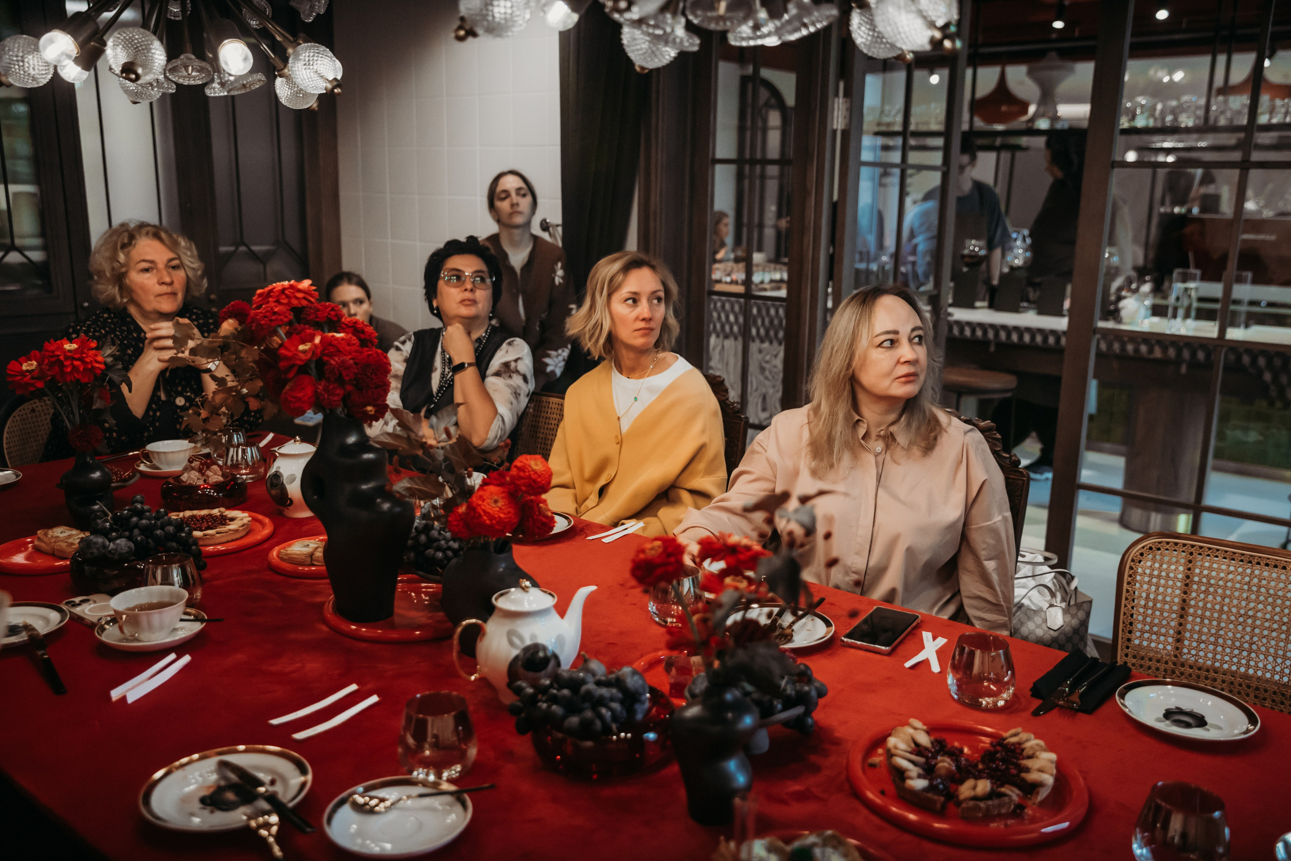 Родные люди «История парфюмерии». Леся Гаранина. Семейный фотограф/видеограф Москва и область