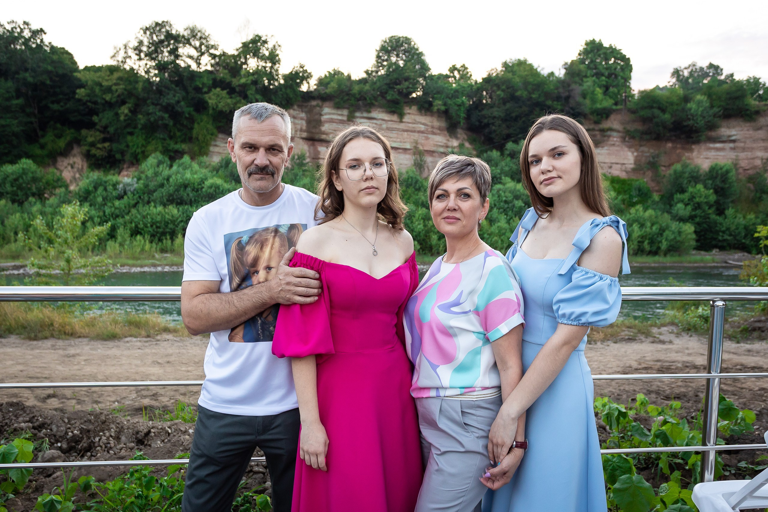 Вручение аттестата и выпускной вечер. Выпускные альбомы Майкоп, Краснодар Елена Золотарева