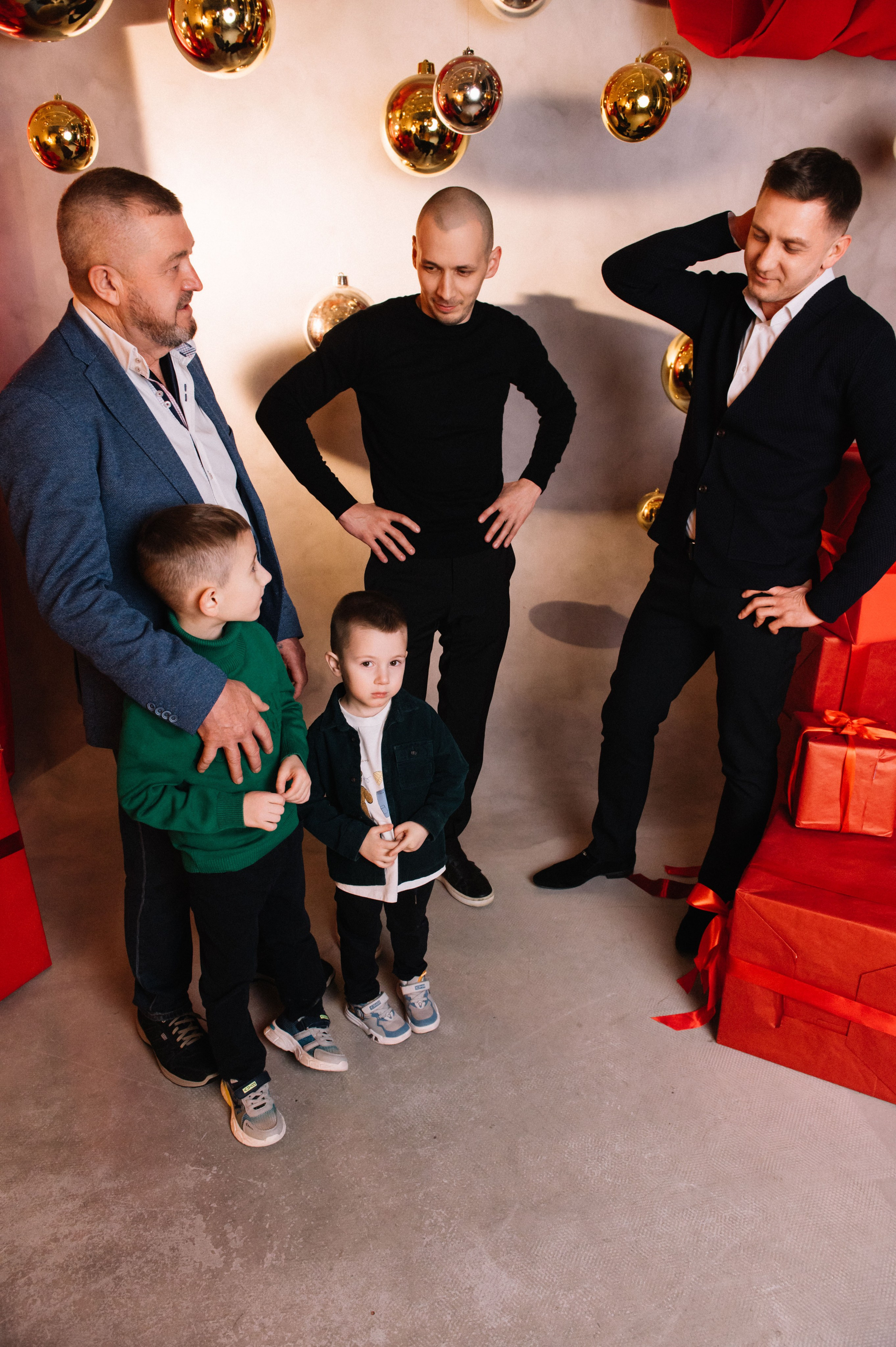 Большая семья собралась вместе на Новый год. Фотограф в Сургуте Светлана Гибадуллина