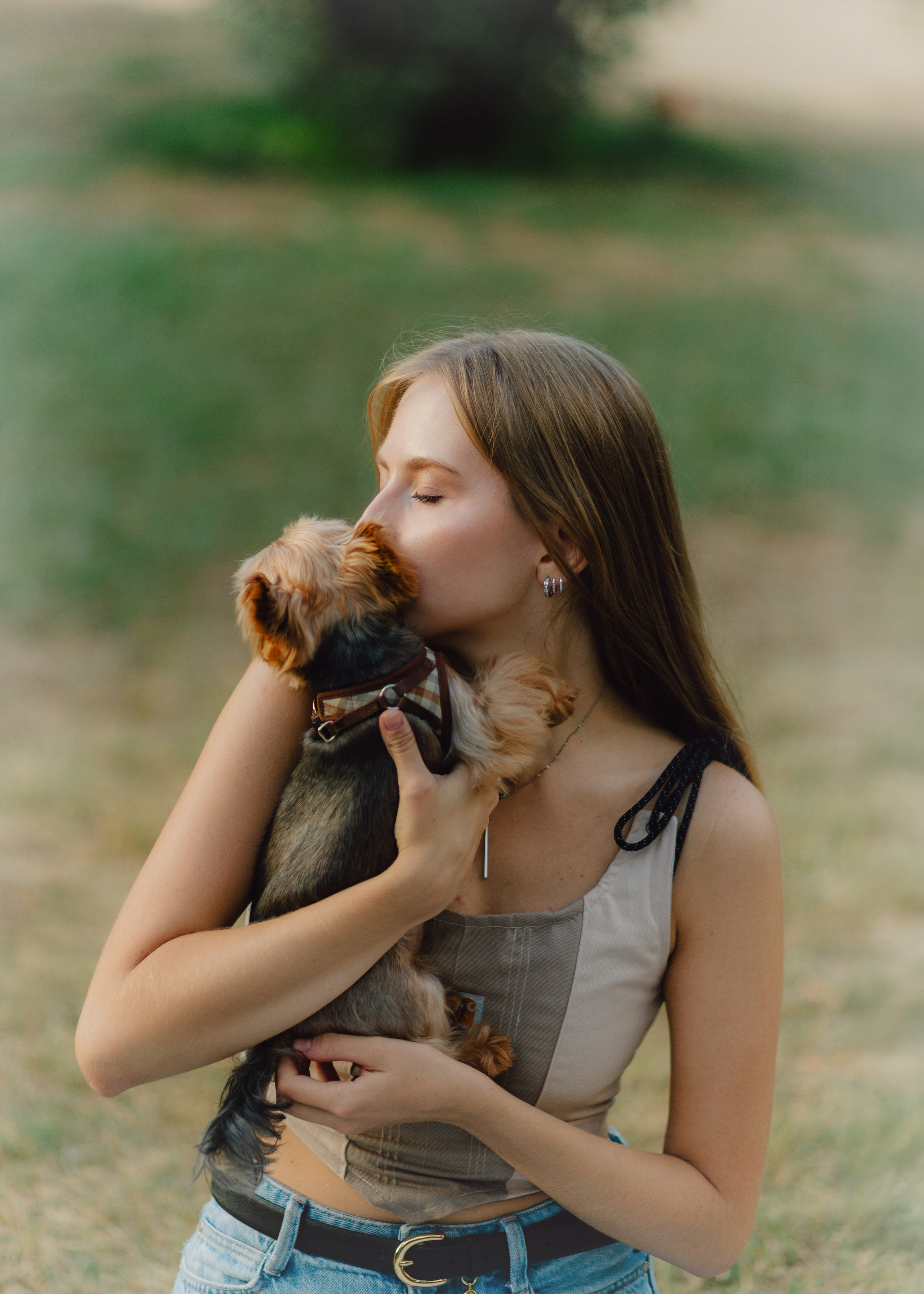 Julia & Her Playful Stitch. Barbara Isaeva