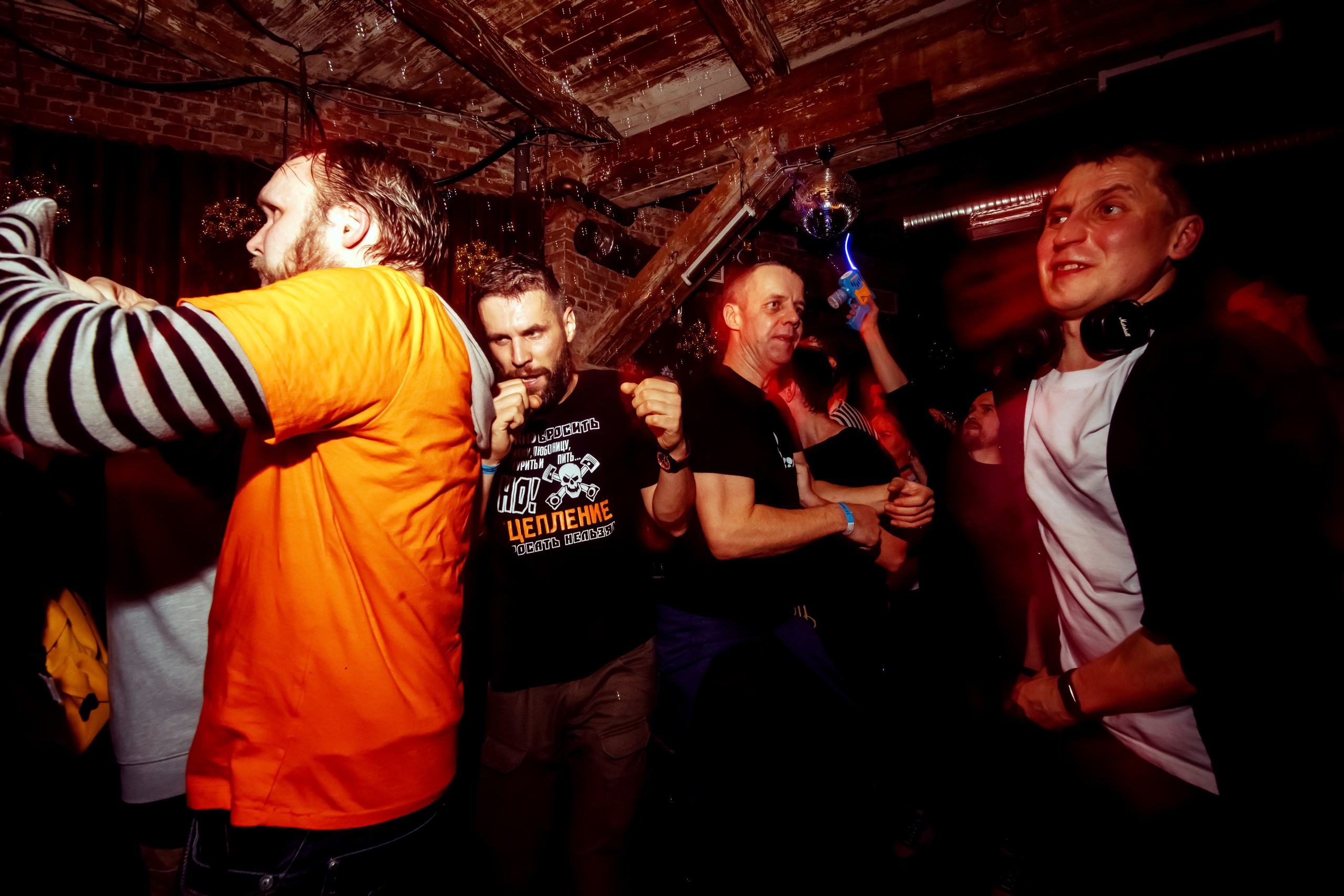 РАДИОПОМЕХИ. Фотограф Елена Богачева (lenalena_na_na_na)