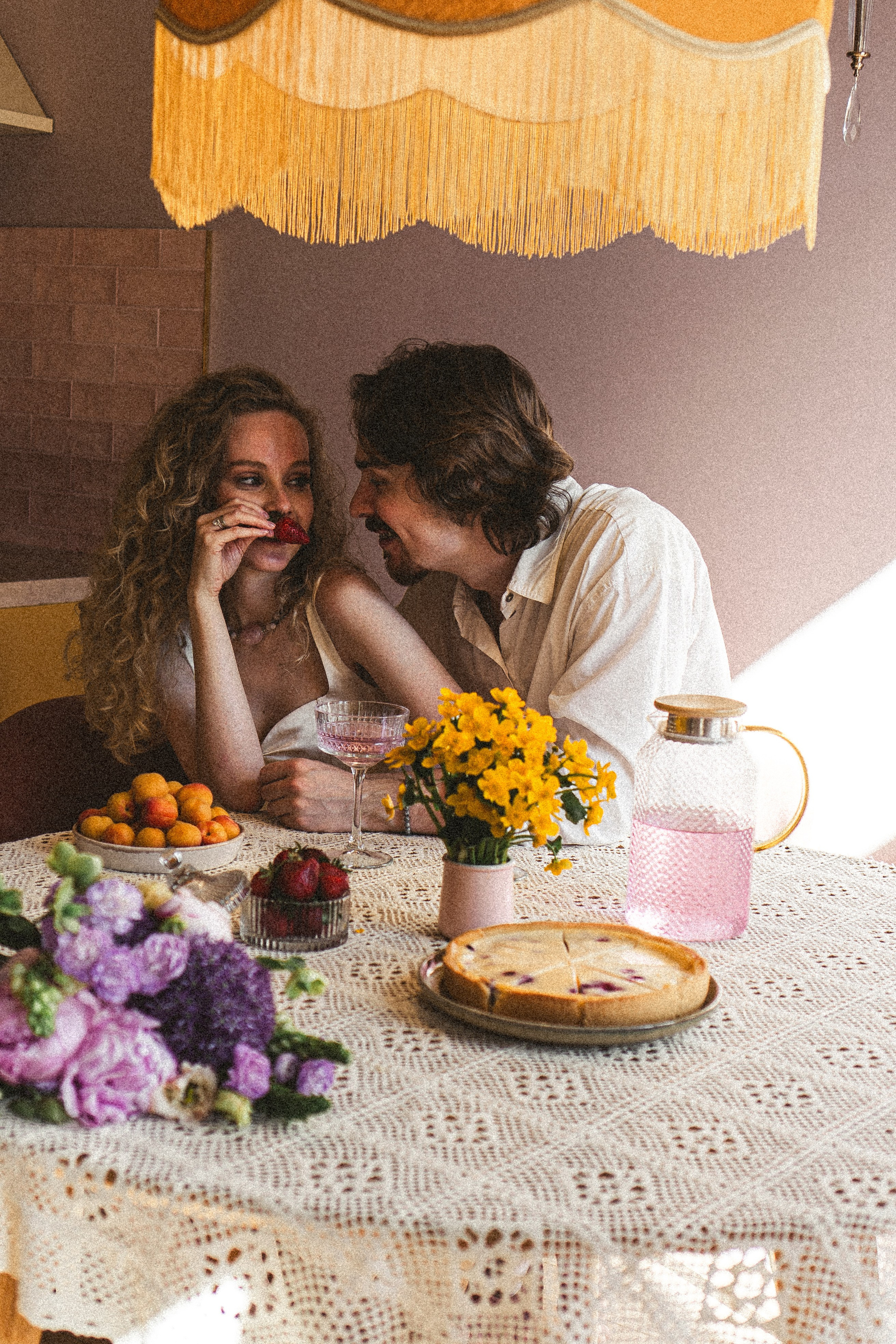 СВАДЕБНАЯ ПРОГУЛКА ПО ПЕТРОГРАДКЕ ВЕСНОЙ. СВАДЕБНАЯ ФОТОСЕССИИЯ НА ПЕТРОГРАДКЕ. Профессиональный фотограф, Санкт-Петербург — Виктория Богомолова