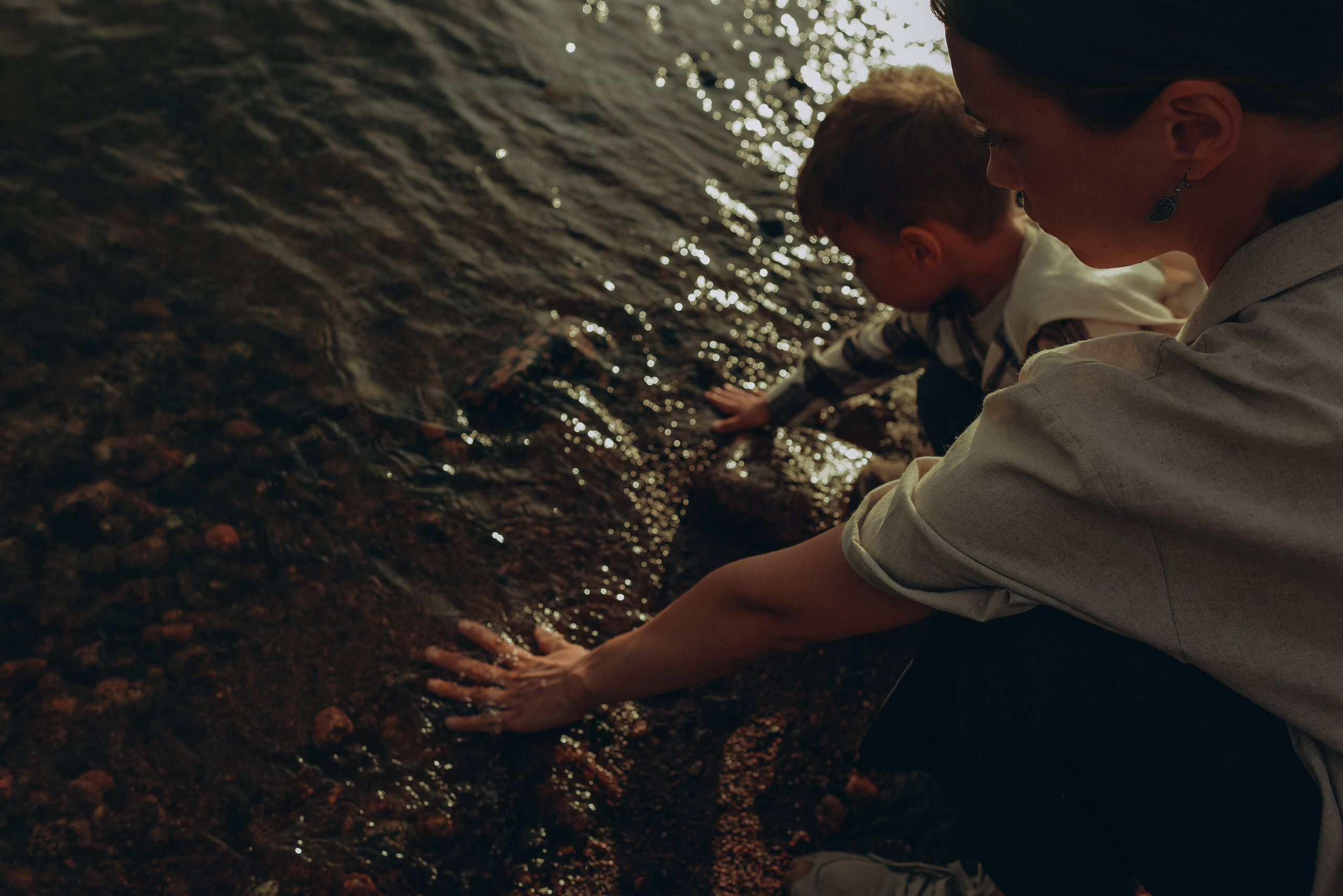 Фотопрогулка мама и сын. Екатерина и Илай. Семейный и свадебный фотограф в Санкт-Петербурге Яна