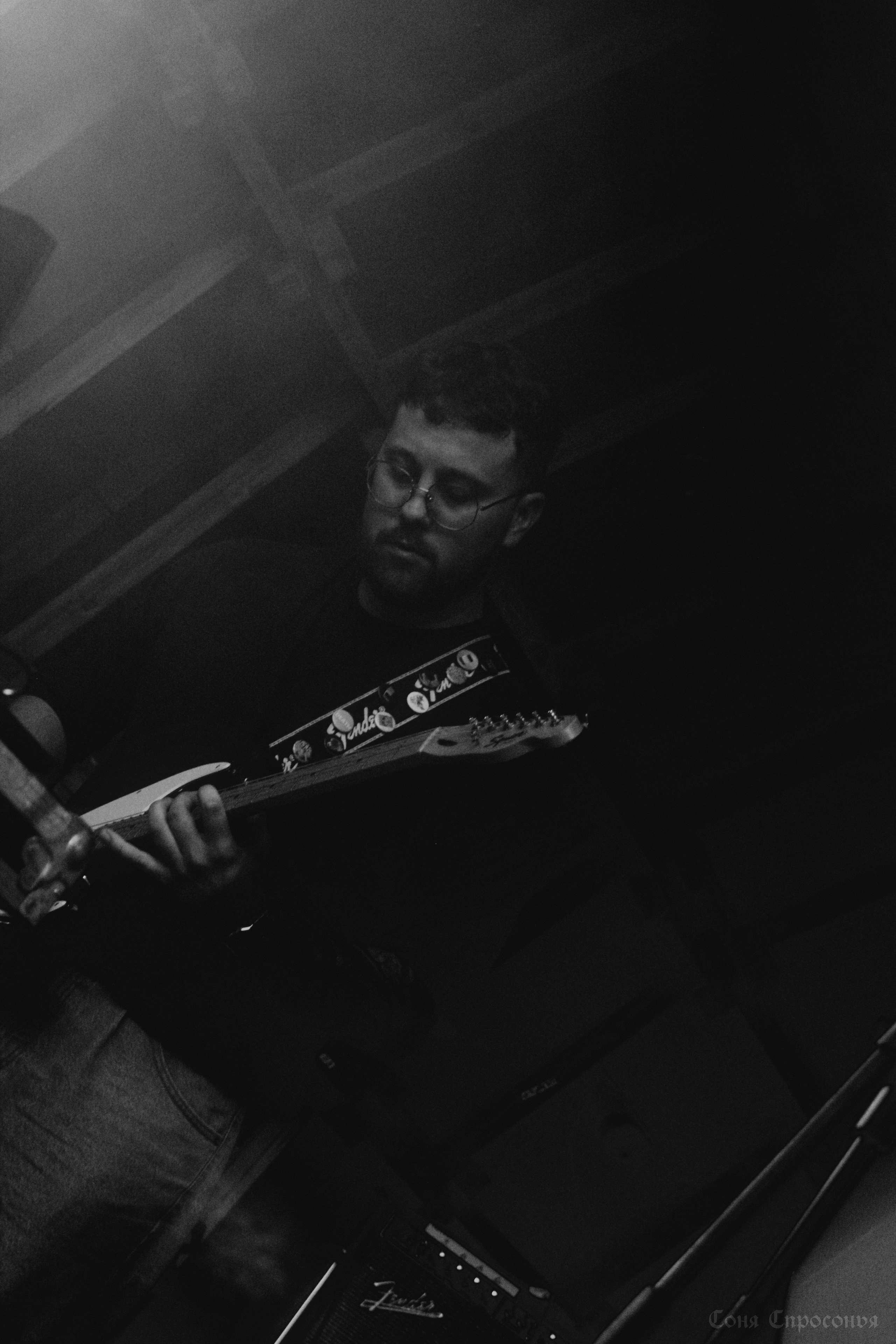 Синестетик 26.08.23. Концертный и портретный фотограф в Москве Соня Спросонья