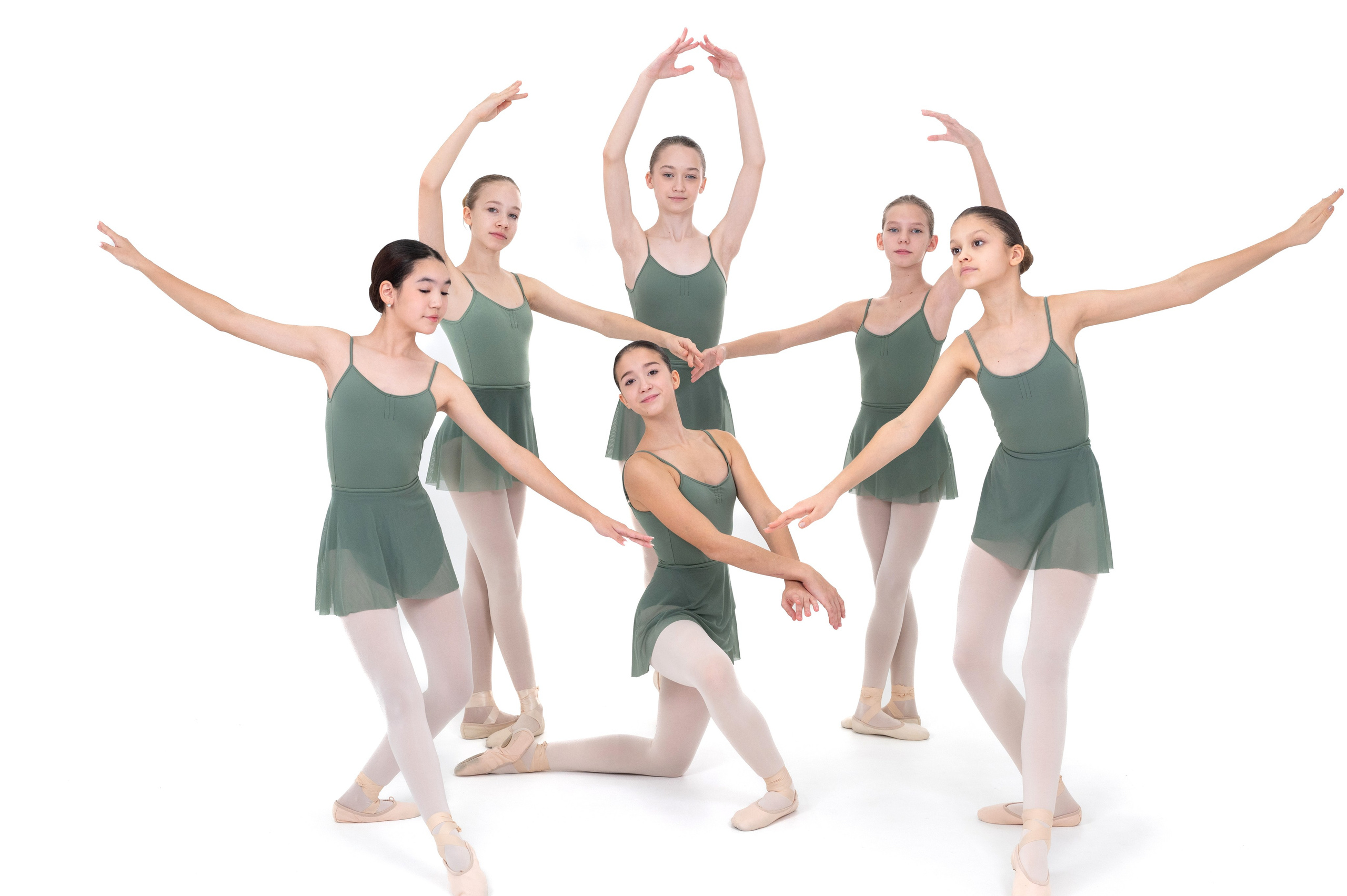 Выпускной альбом хореографичесского коллектива «Пилигрим». Фотограф новорожденных, семейный детский в Тюмени Татьяна Морозова